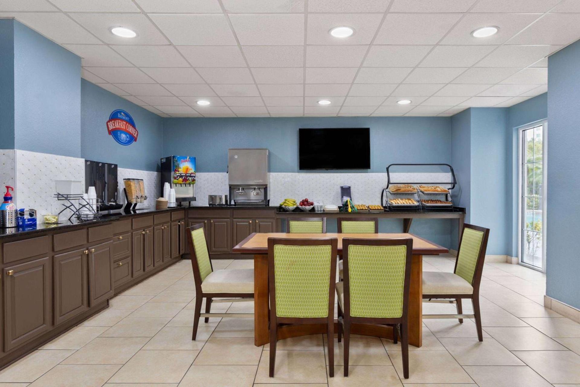 Baymont by Wyndham Orlando-International Dr-Universal Blvd photo 55