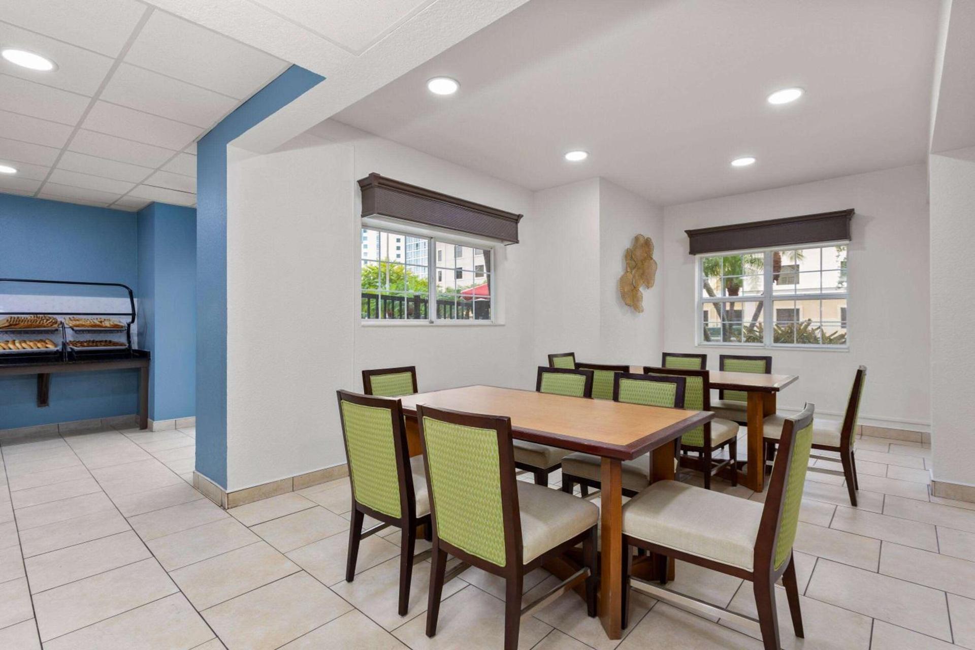 Baymont by Wyndham Orlando-International Dr-Universal Blvd photo 3