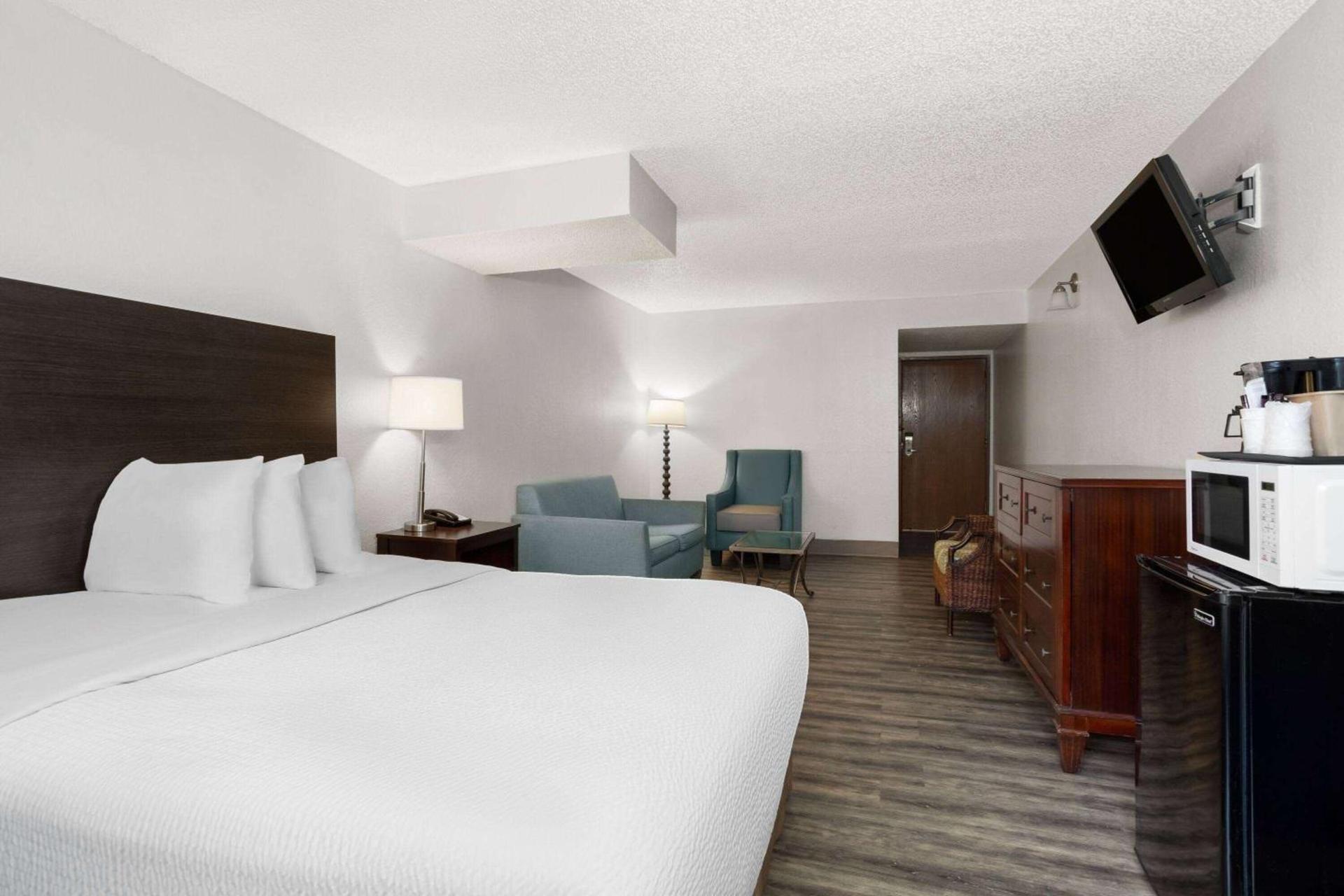 Baymont by Wyndham Orlando-International Dr-Universal Blvd photo 14