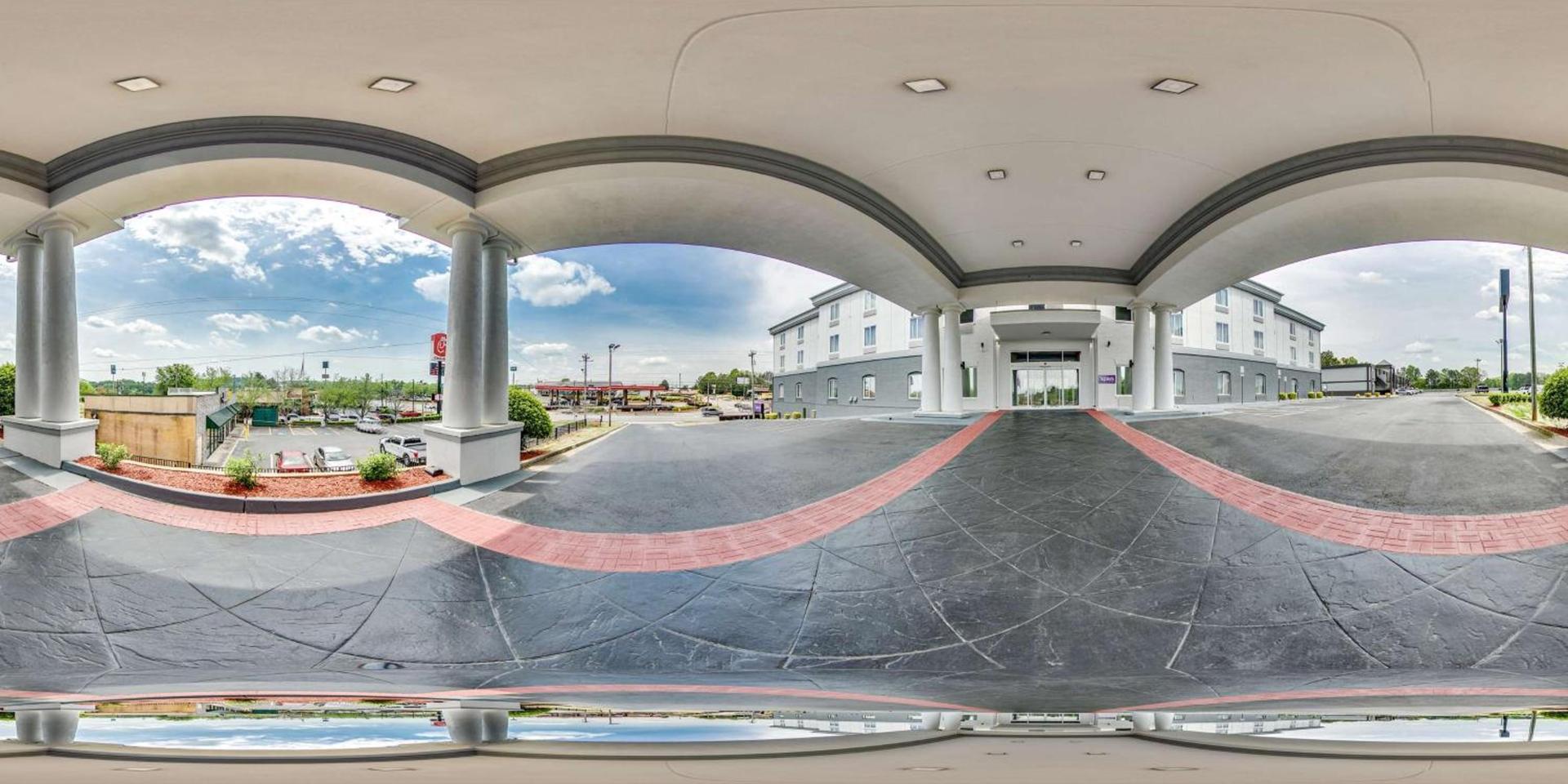 Spark by Hilton Commerce, GA photo 2