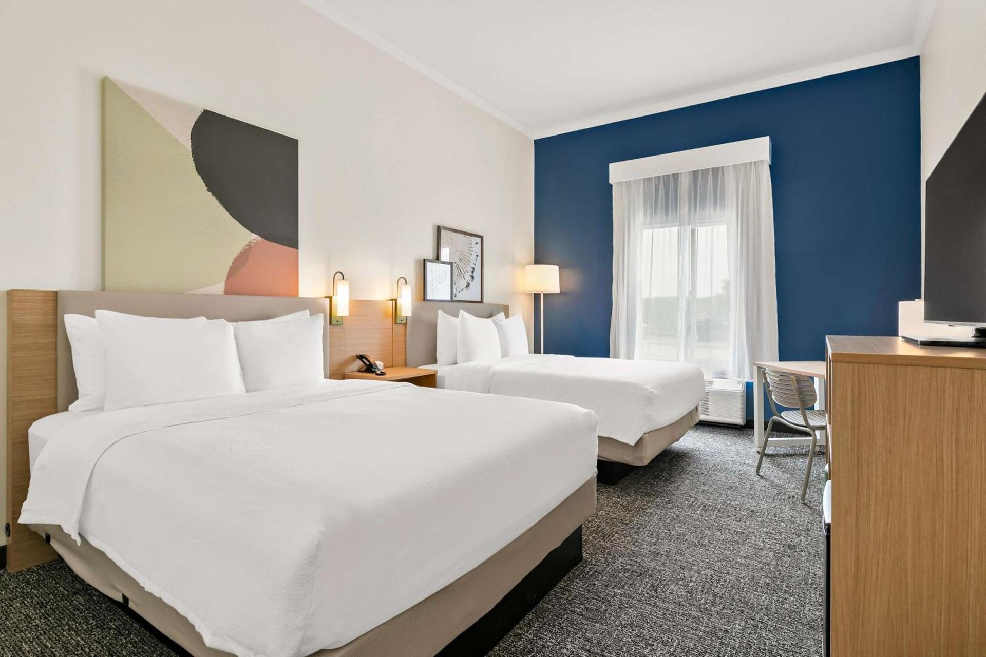 Spark by Hilton Commerce, GA photo 31