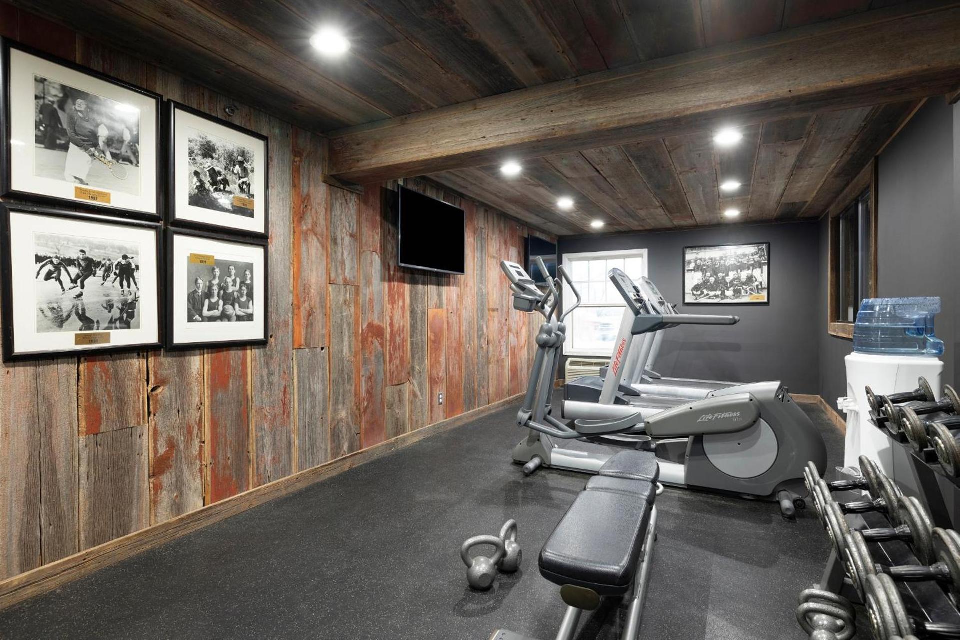 Redwood Lodge photo 10