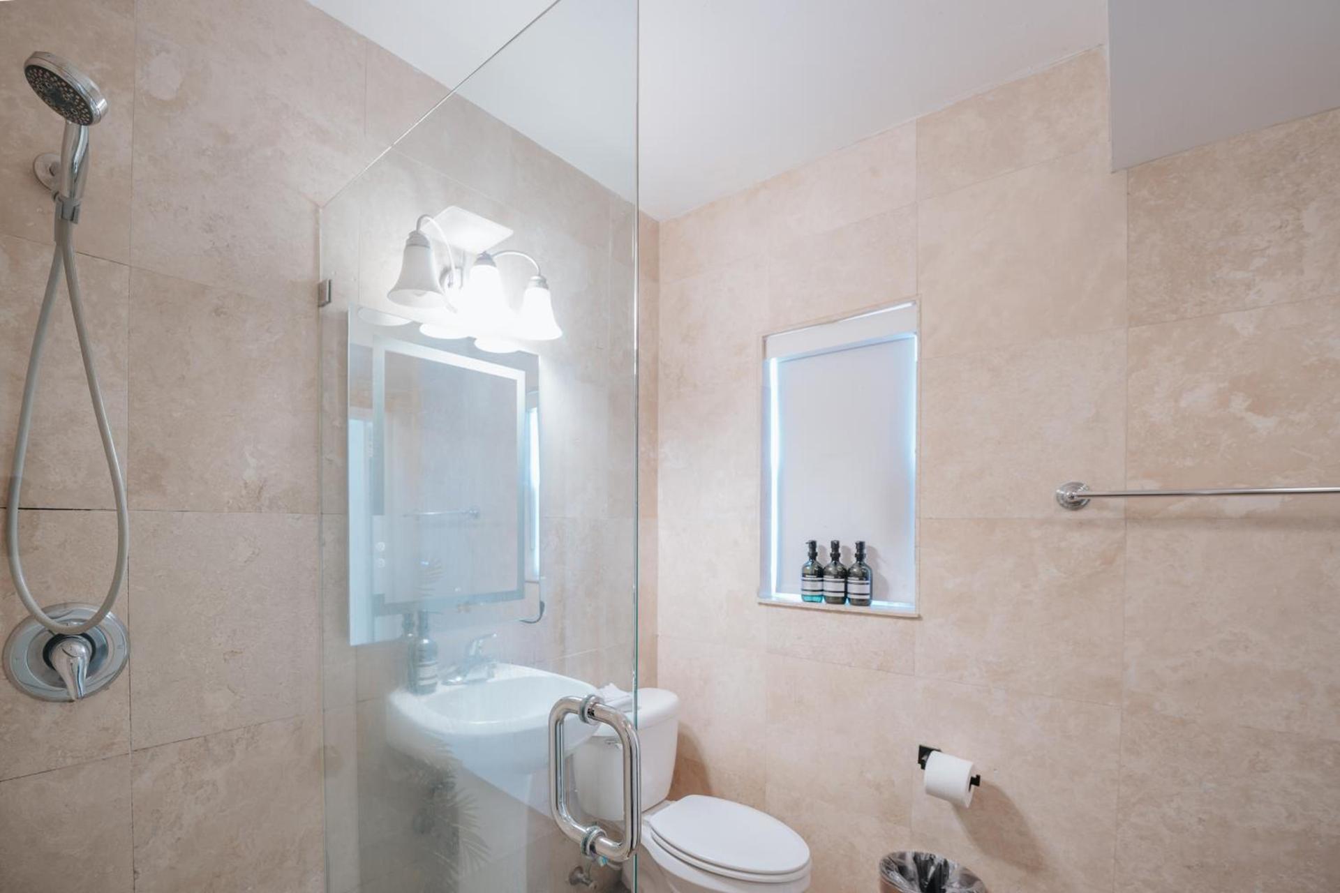 PRAIA Hotel Hollywood photo 35