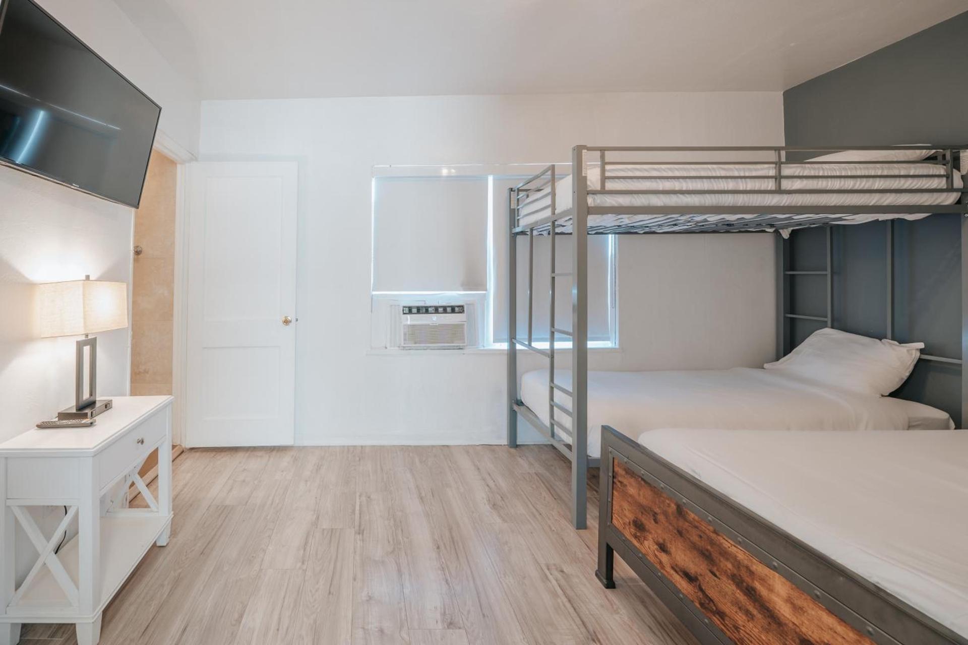 PRAIA Hotel Hollywood photo 42
