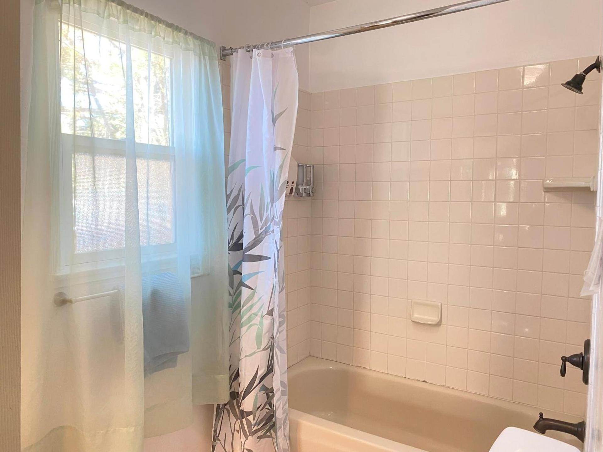 Blue Horizon Lodge photo 19