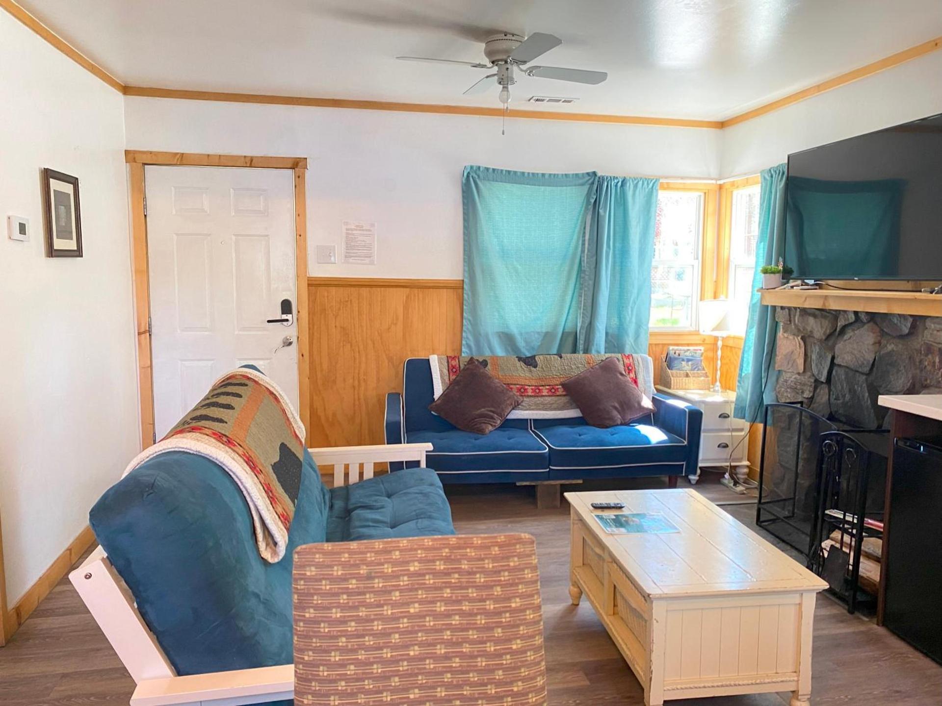Blue Horizon Lodge photo 21