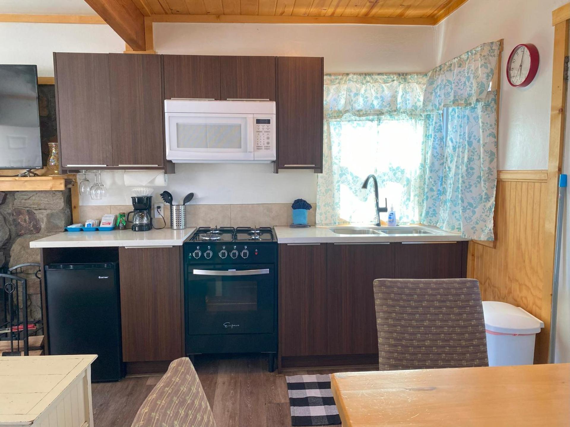 Blue Horizon Lodge photo 31