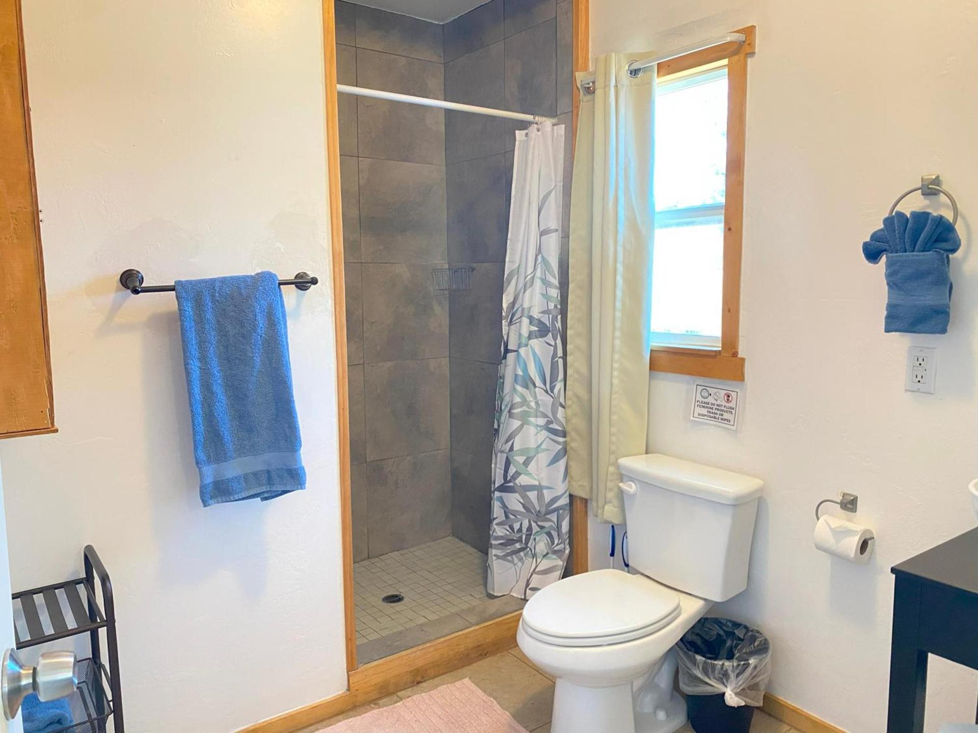 Blue Horizon Lodge photo 35