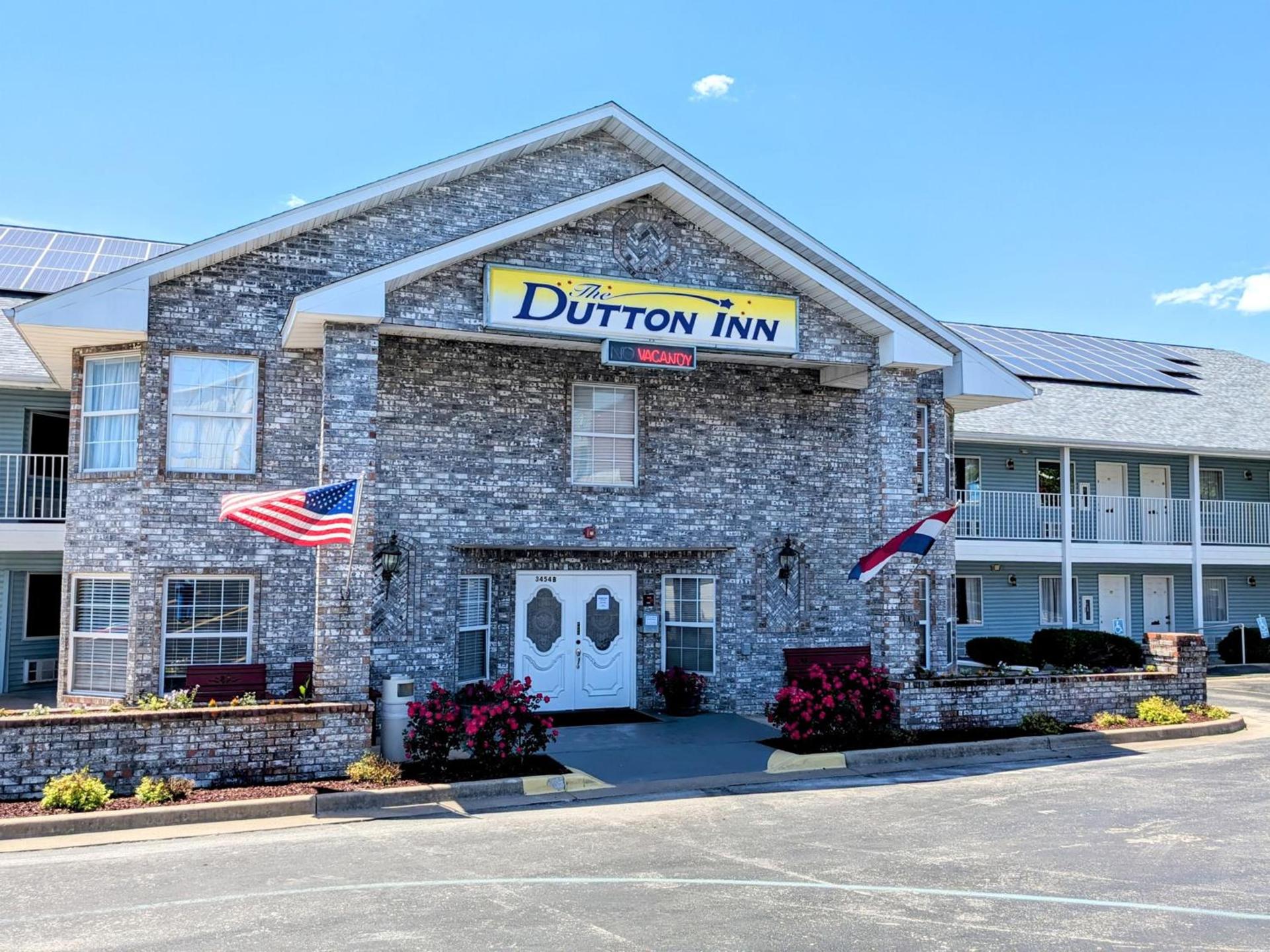 Dutton Inn photo 45