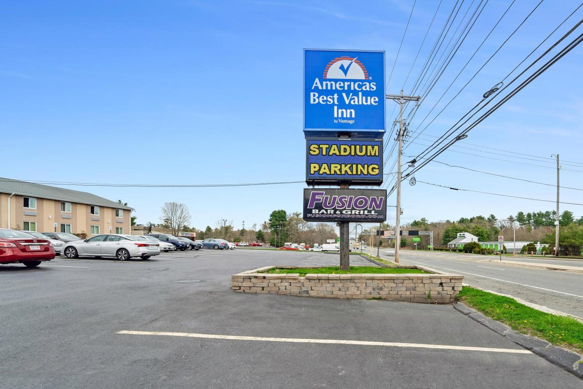 Americas Best Value Inn Foxboro photo 16