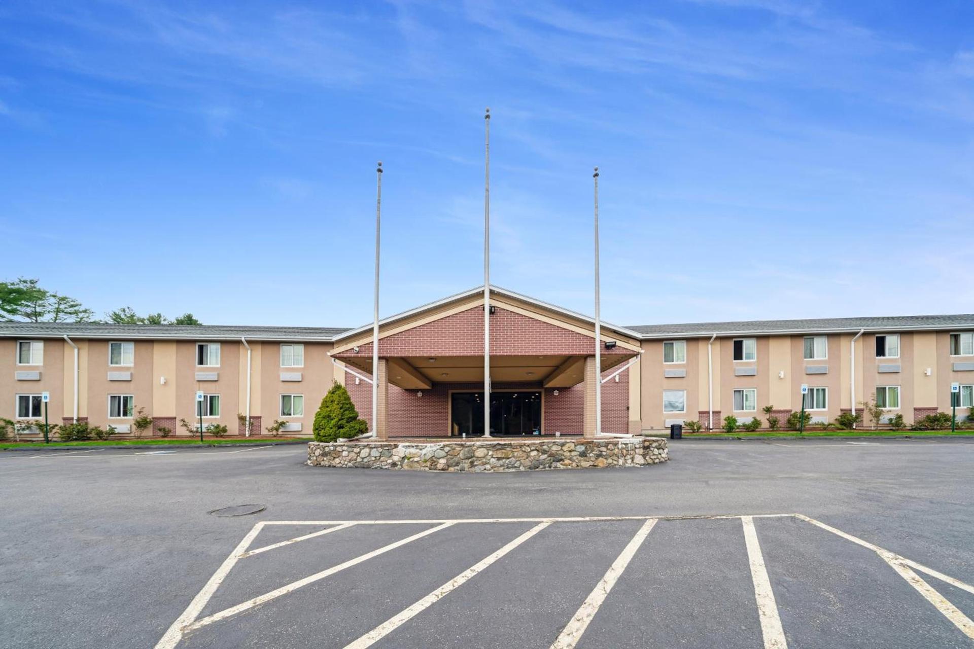 Americas Best Value Inn Foxboro photo 29