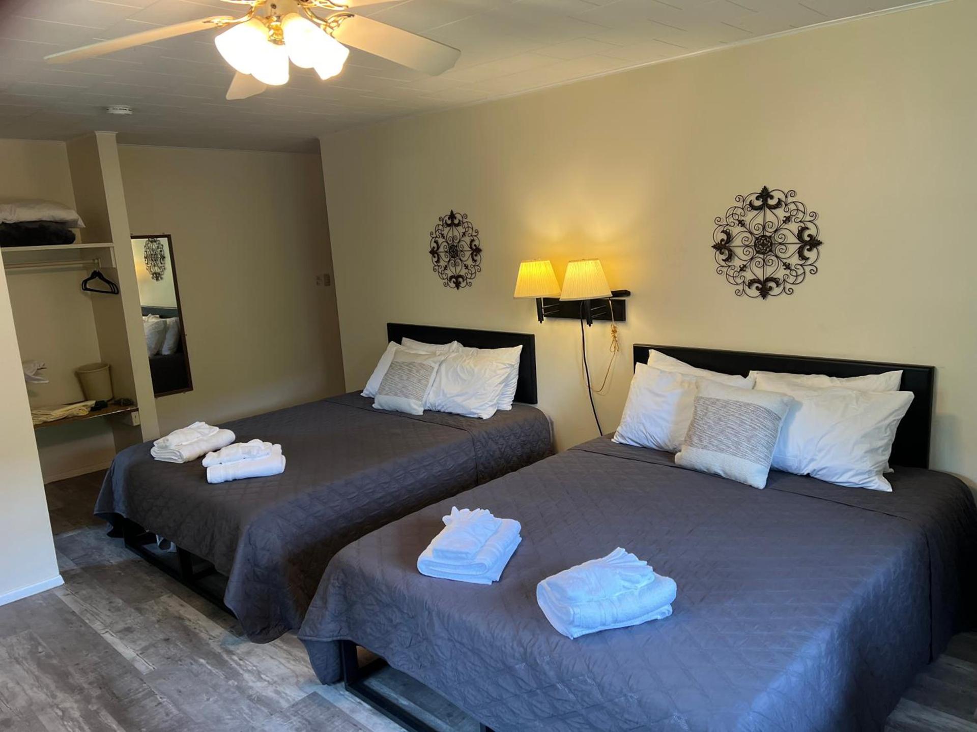 Colton Point Motel photo 12