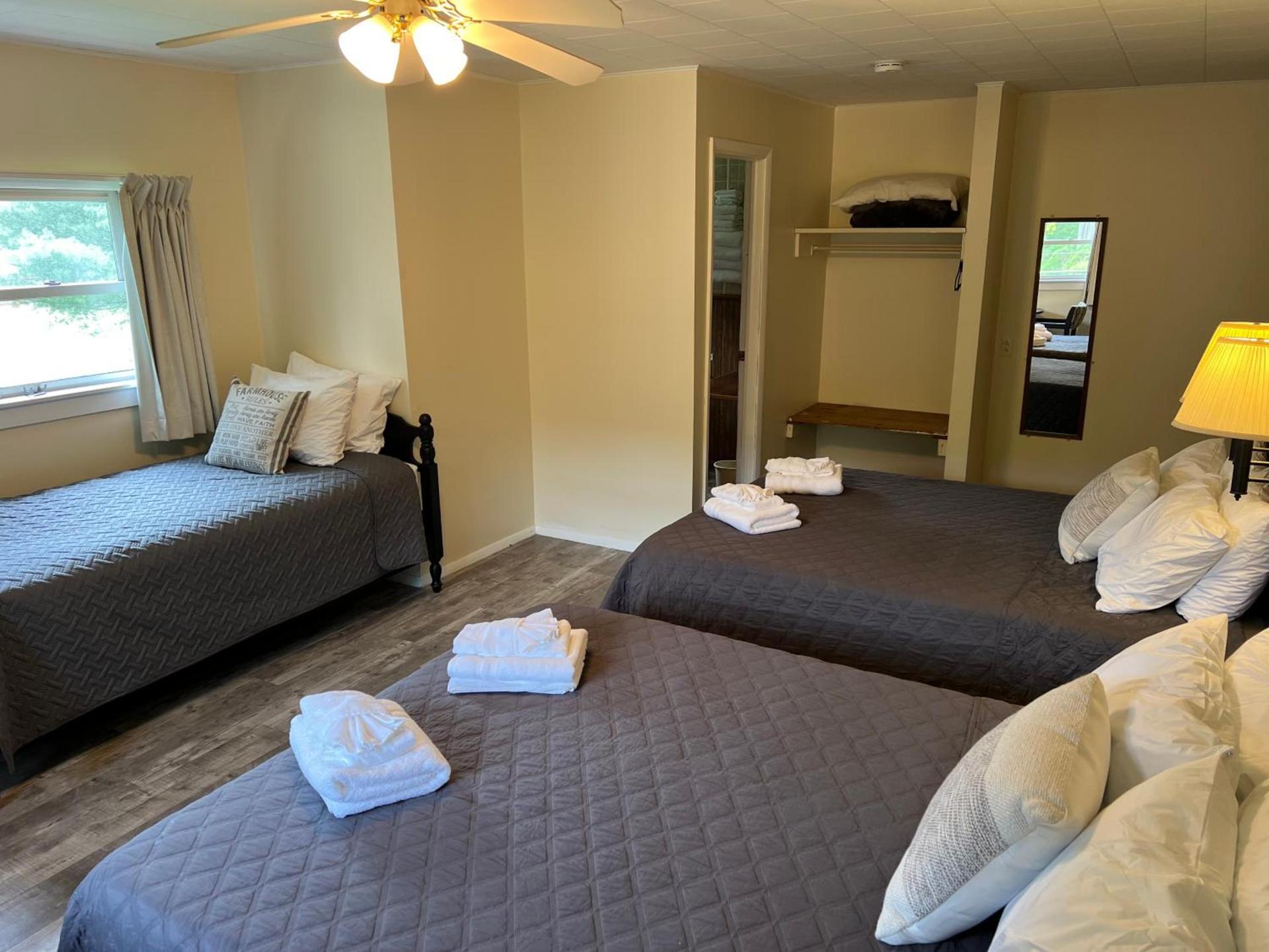 Colton Point Motel photo 11