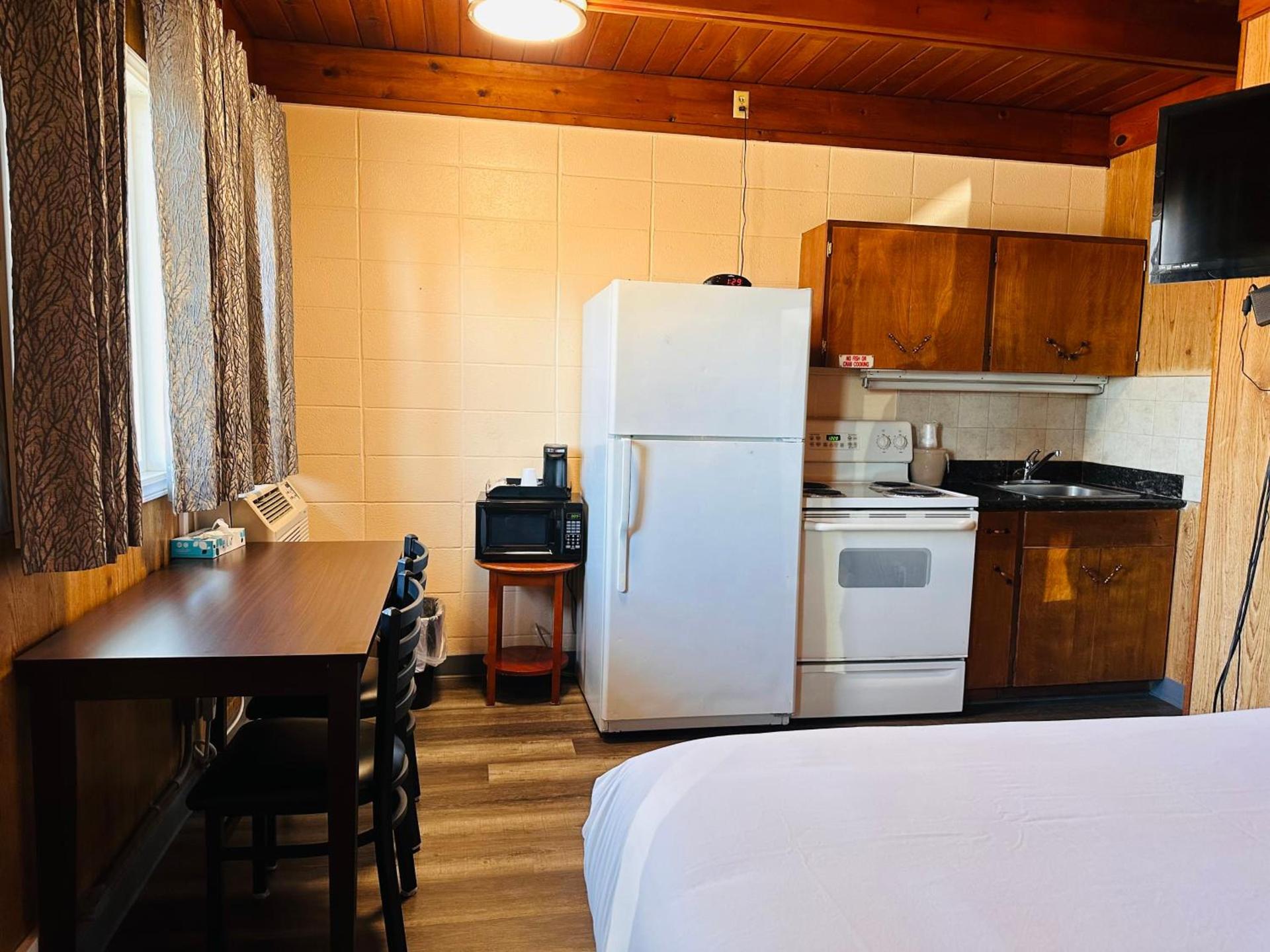 Anchor Inn Motel by Loyalty photo 4