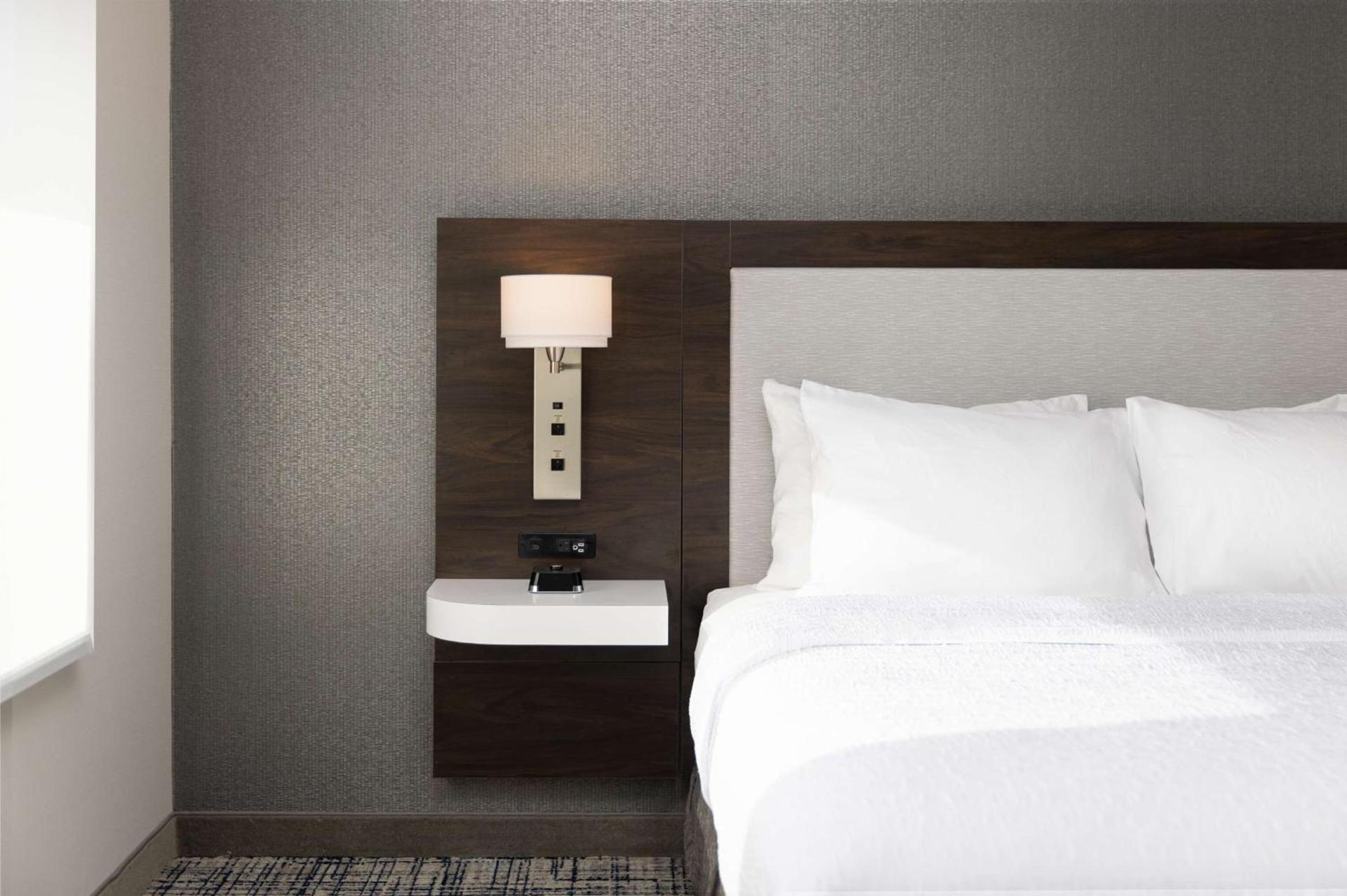 Hampton Inn & Suites Manteca photo 22