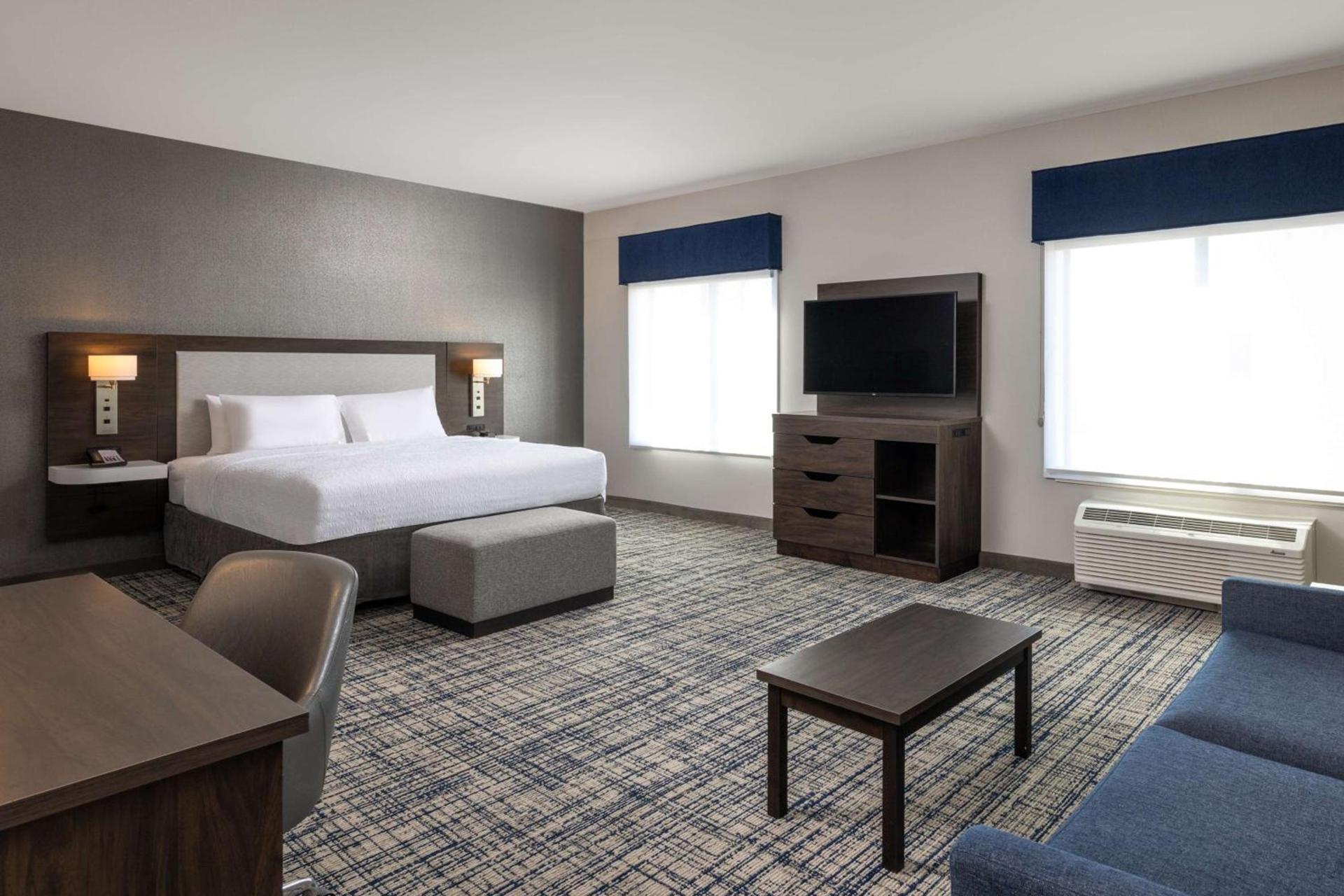 Hampton Inn & Suites Manteca photo 30