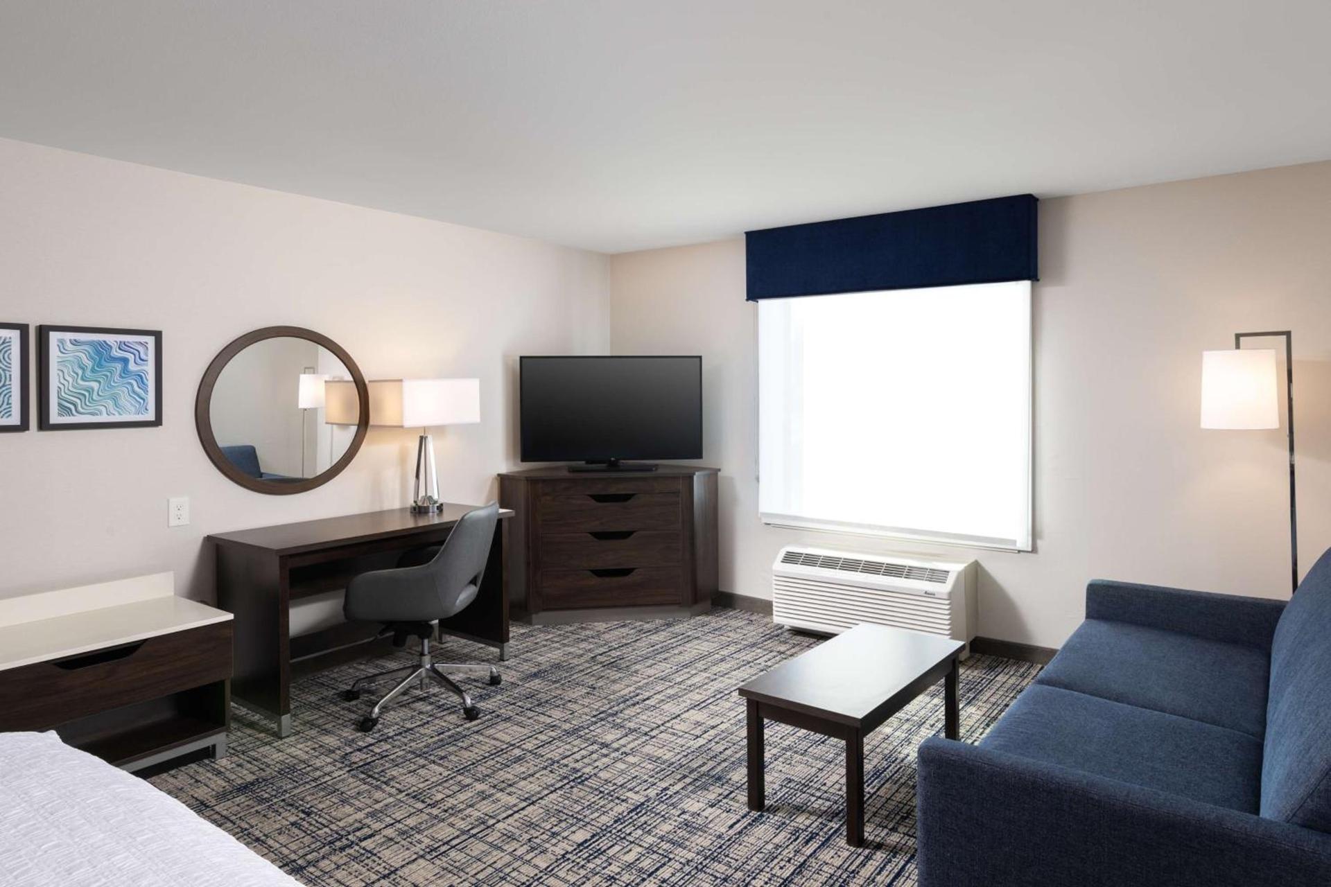 Hampton Inn & Suites Manteca photo 31