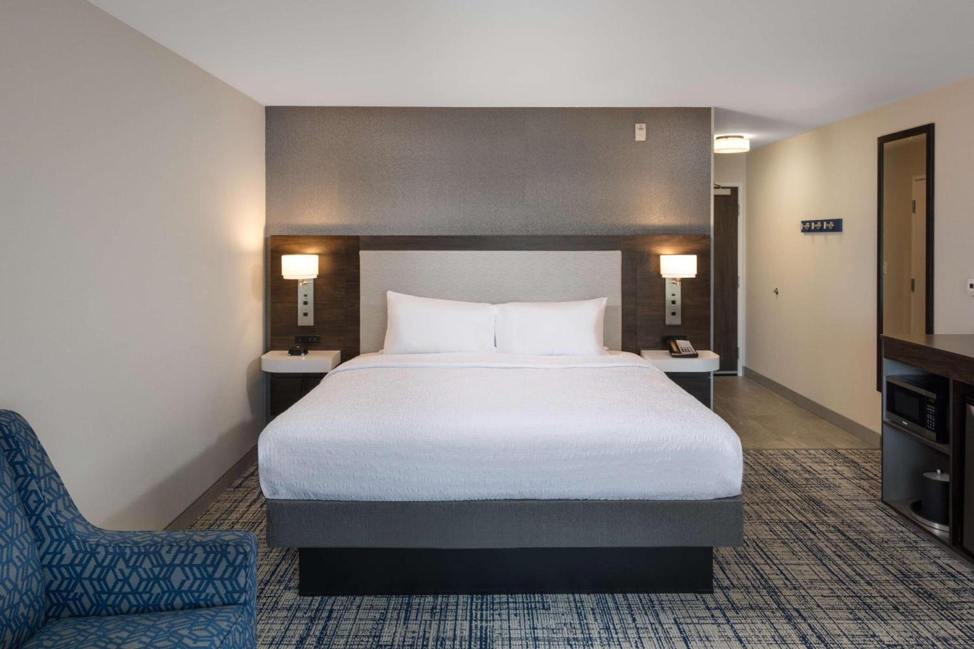 Hampton Inn & Suites Manteca photo 41