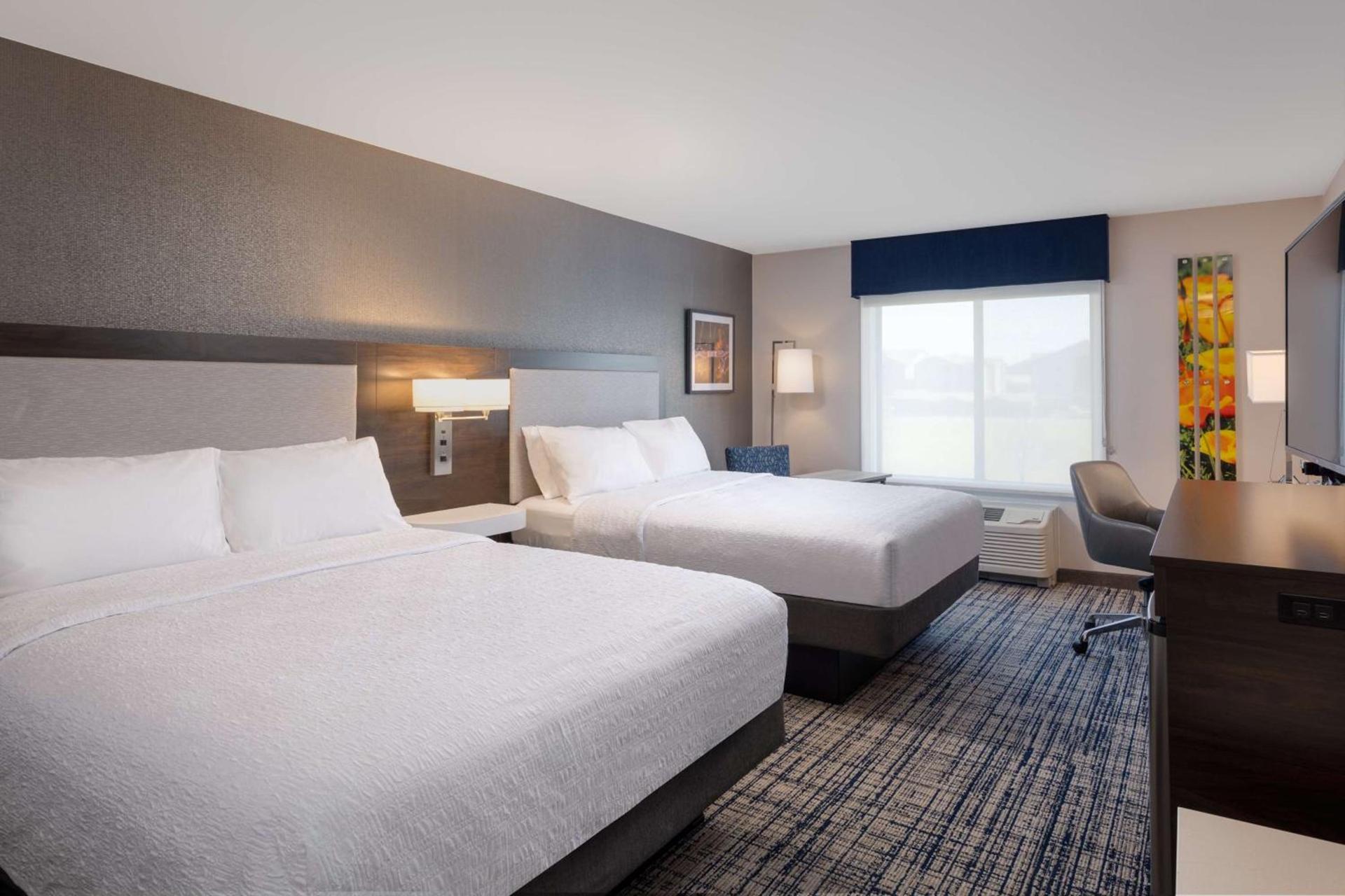 Hampton Inn & Suites Manteca photo 46
