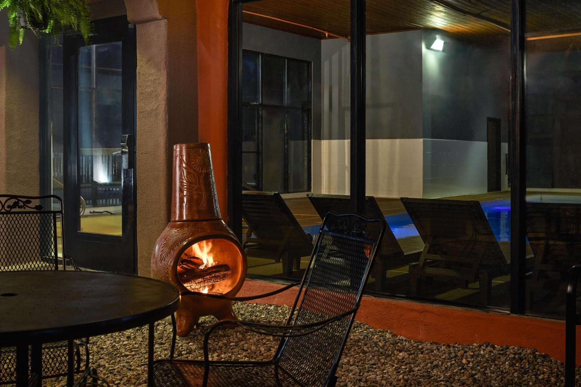 Hampton Inn Taos photo 2