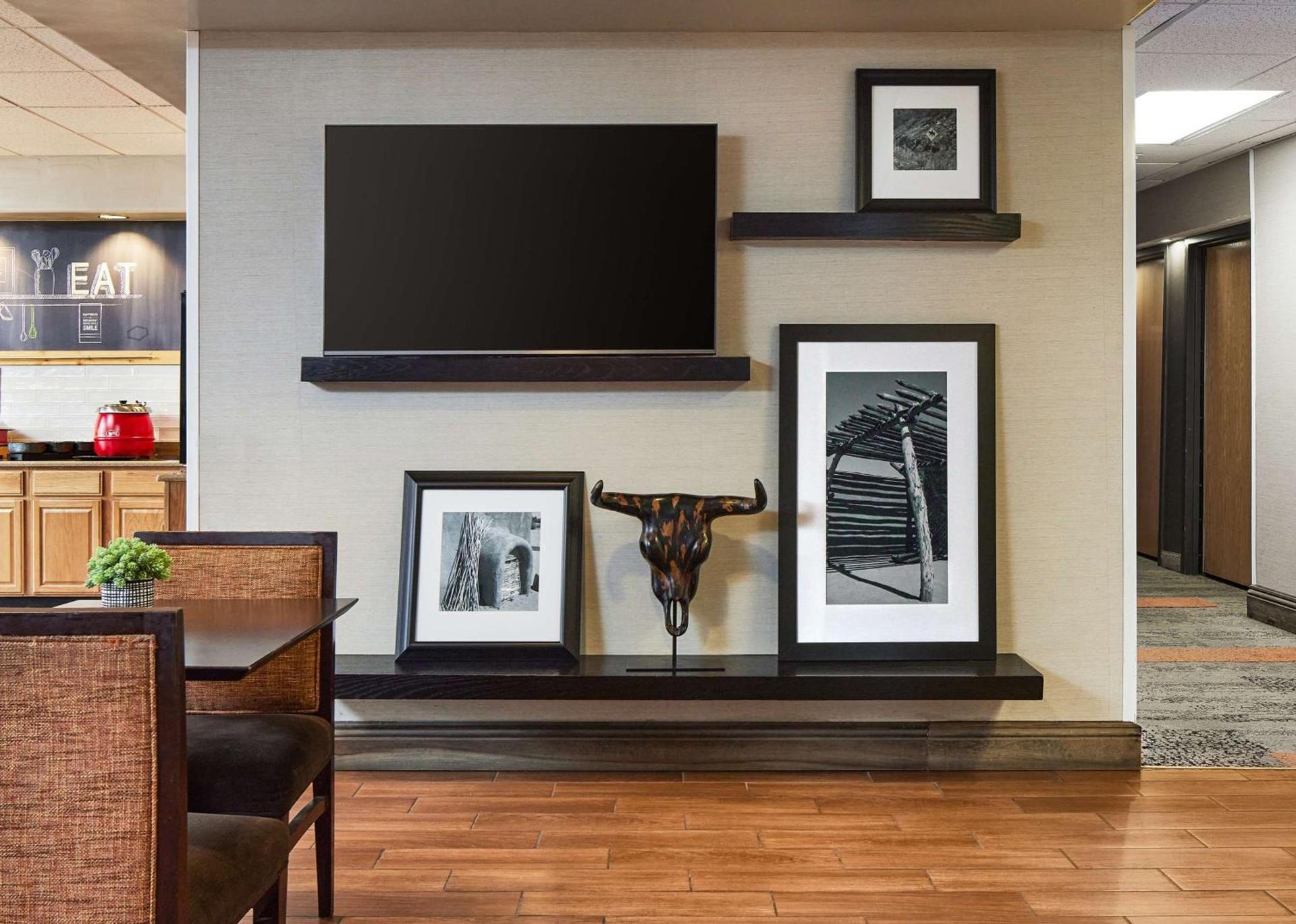 Hampton Inn Taos photo 6