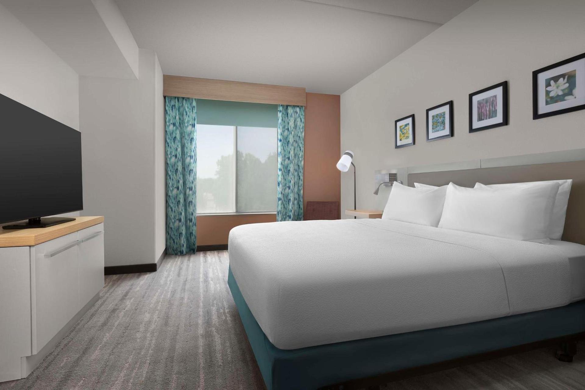 Hilton Garden Inn Raleigh Capital Blvd I-540 photo 33
