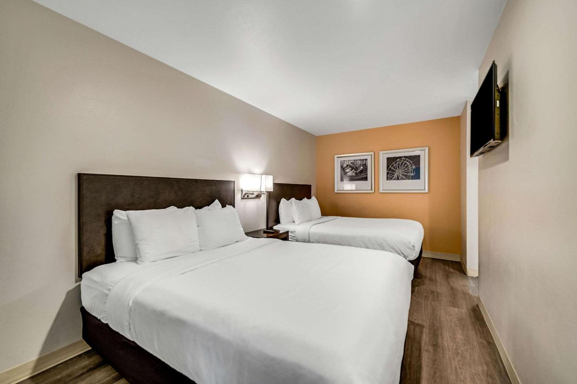 Comfort Inn Beach Boardwalk photo 28