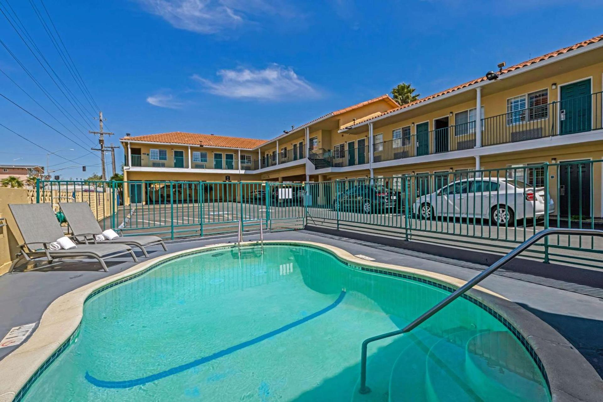Comfort Inn Beach Boardwalk photo 37