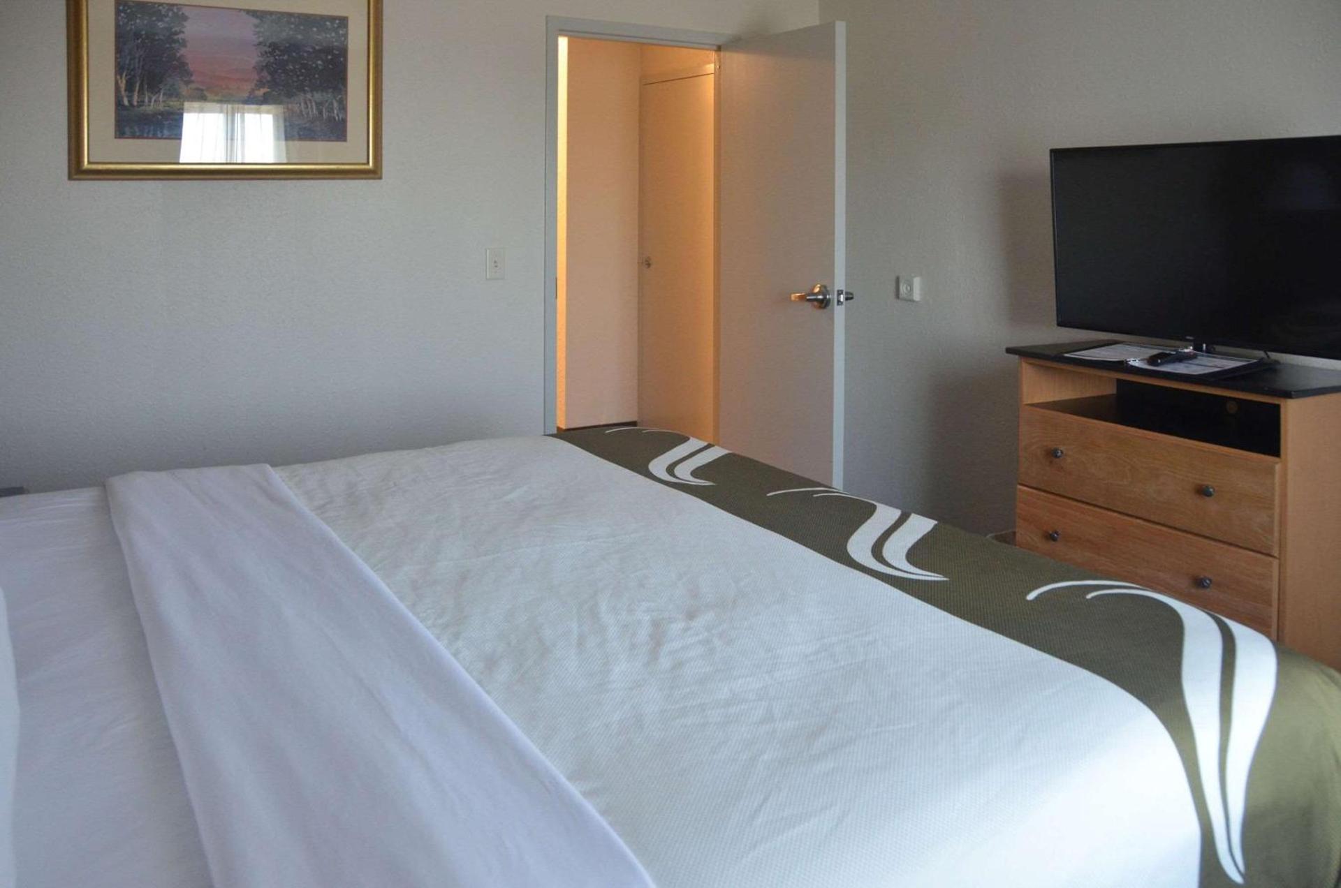 Quality Inn Perrysburg - Toledo South photo 11