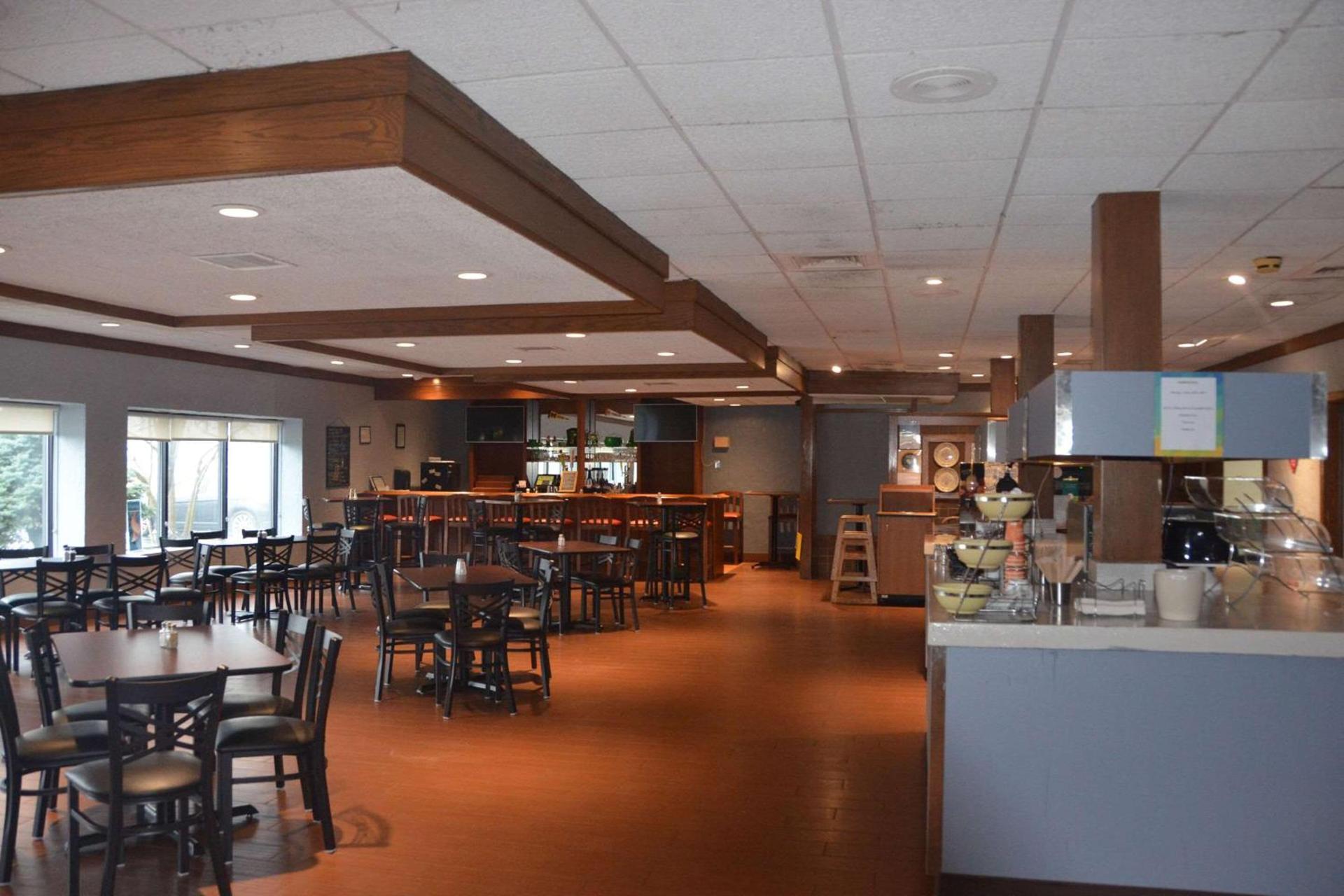 Quality Inn Perrysburg - Toledo South photo 15