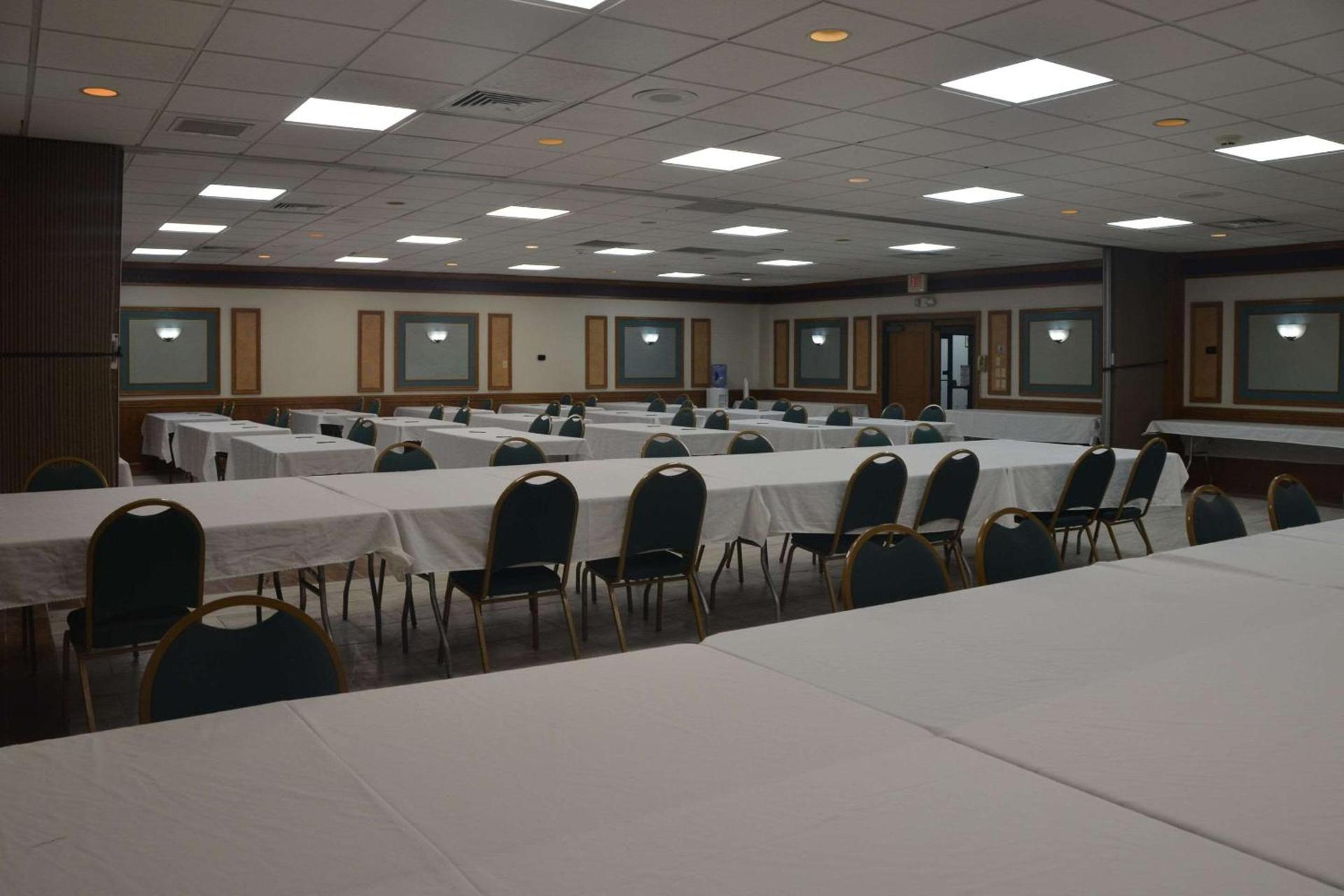 Quality Inn Perrysburg - Toledo South photo 25