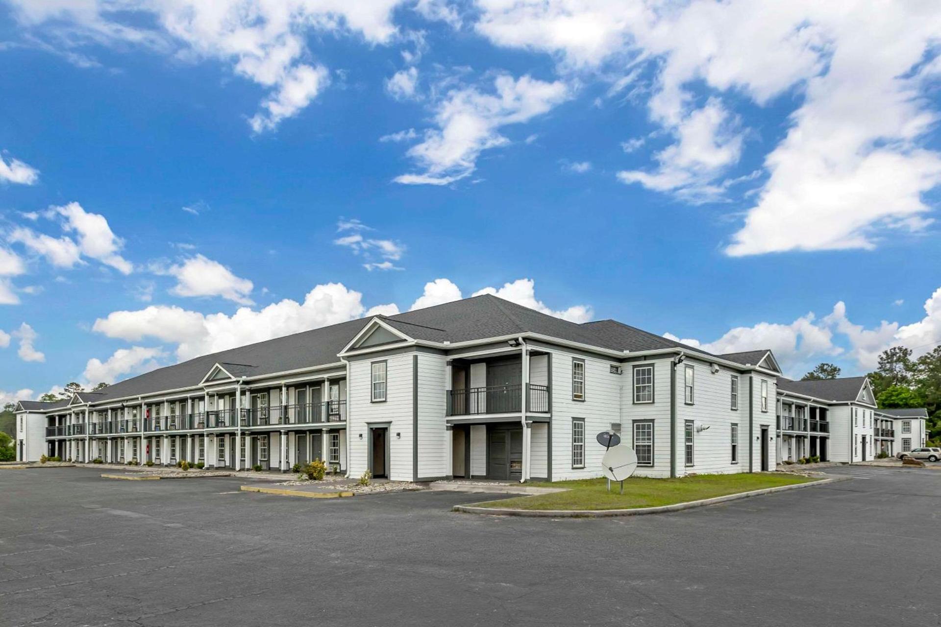 Quality Inn & Suites Santee I-95 photo 2