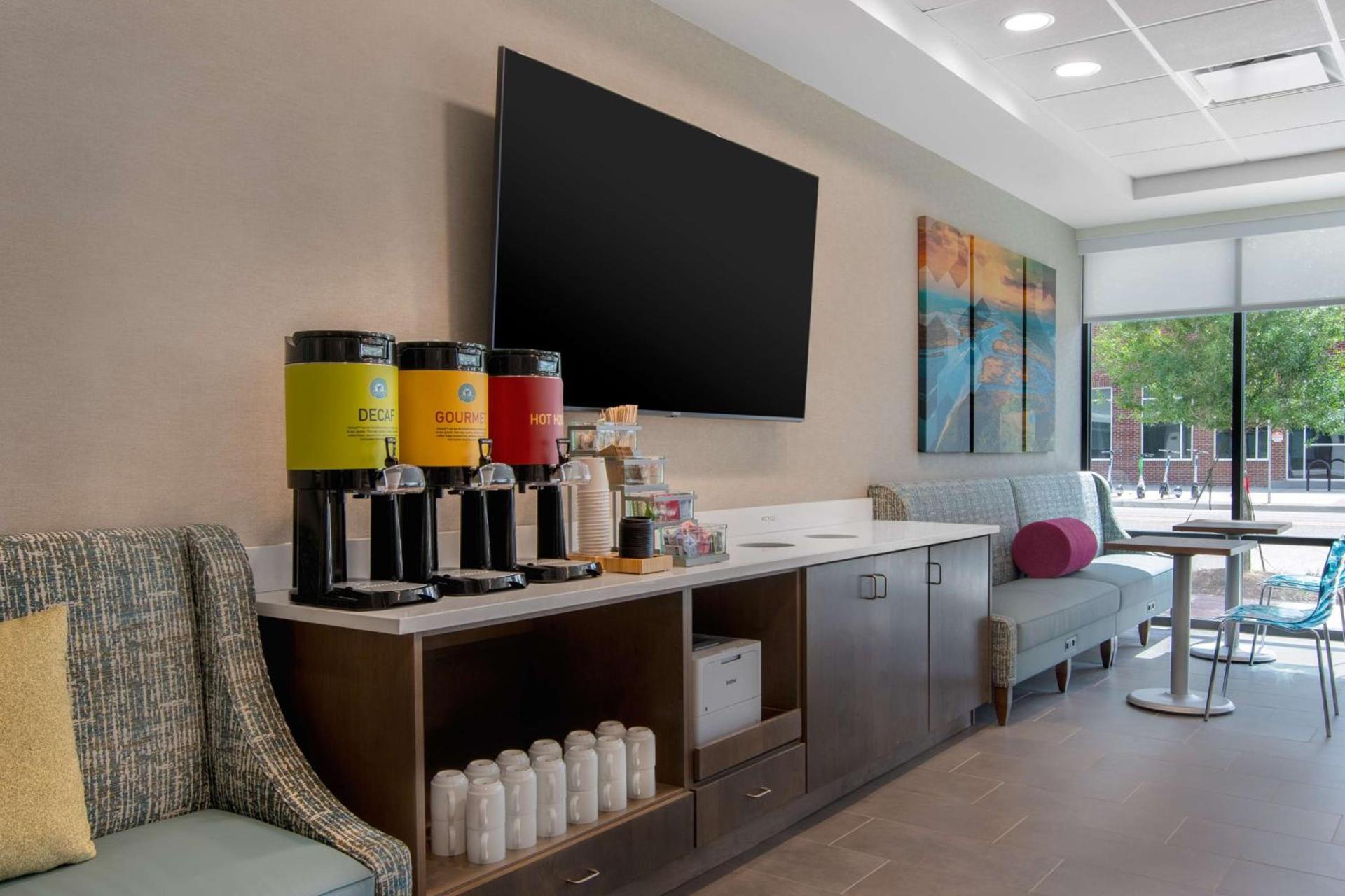 Home2 Suites By Hilton Jacksonville Downtown photo 10