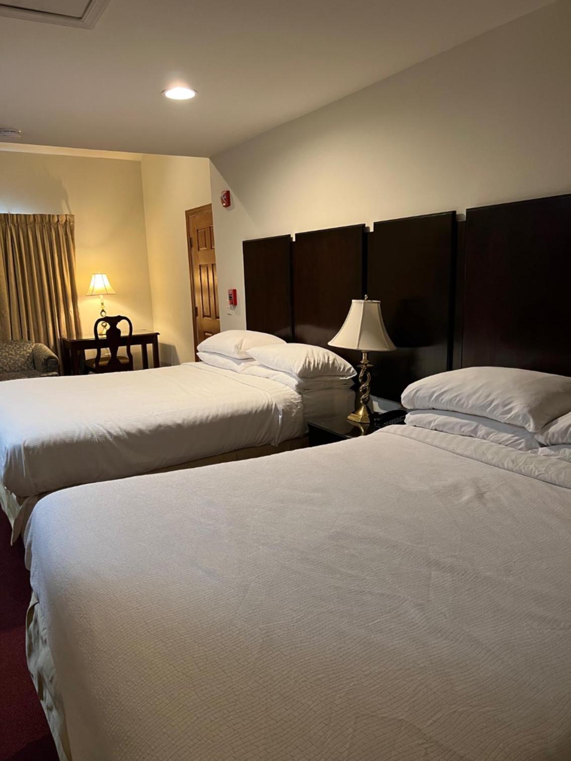 Sutton Inn photo 8