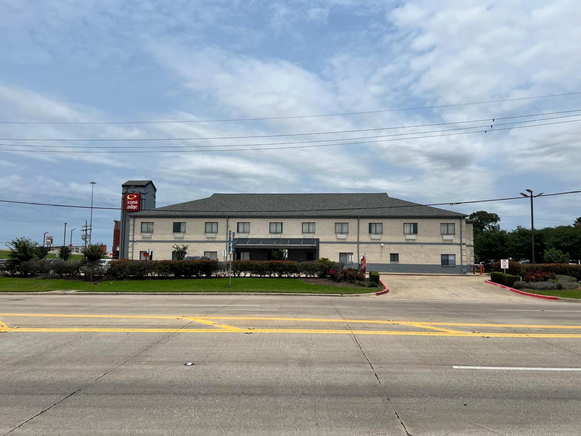 Econo Lodge Beaumont I-10 South photo 33