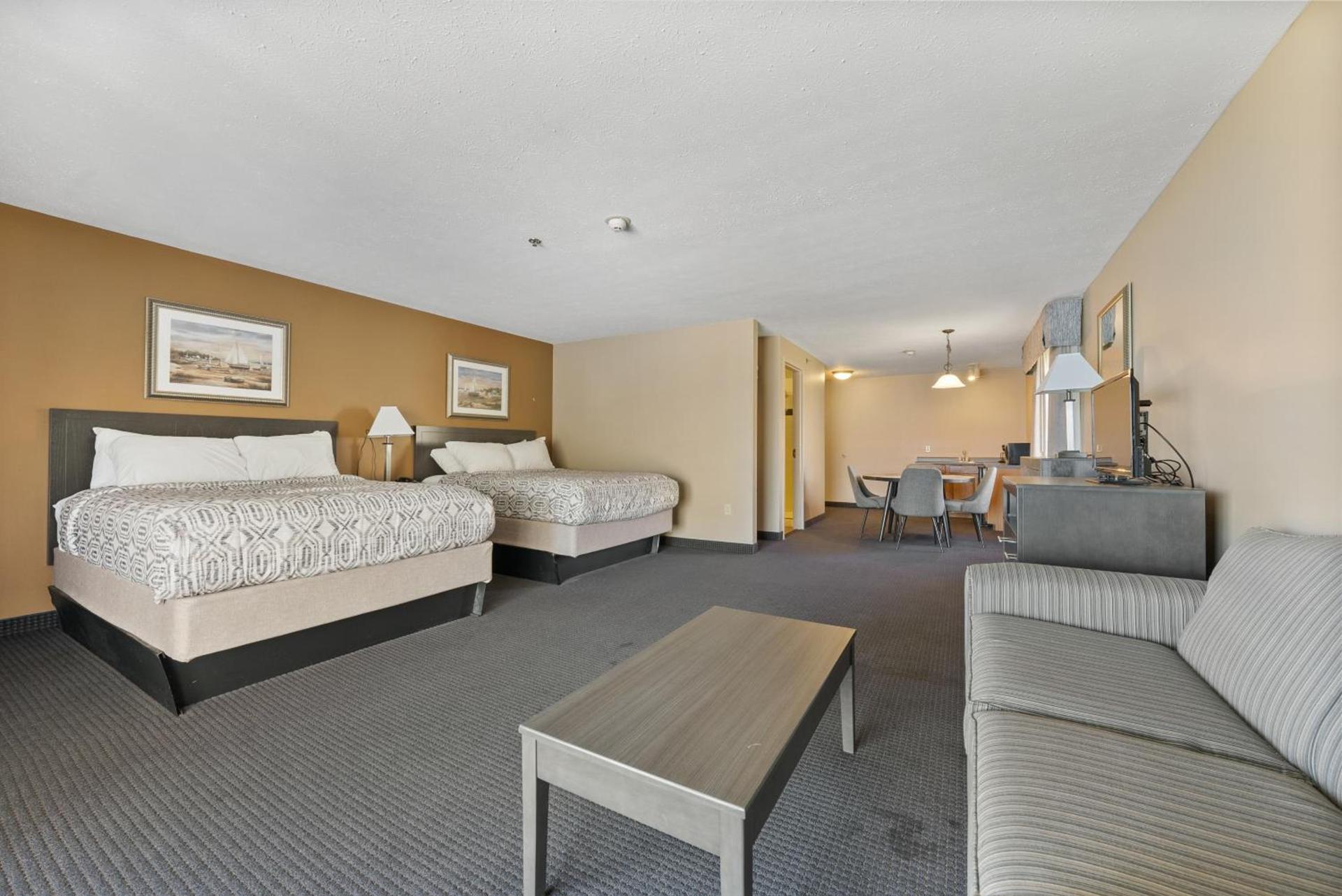 Bayshore Resort Downtown Put-in-Bay Island photo 38