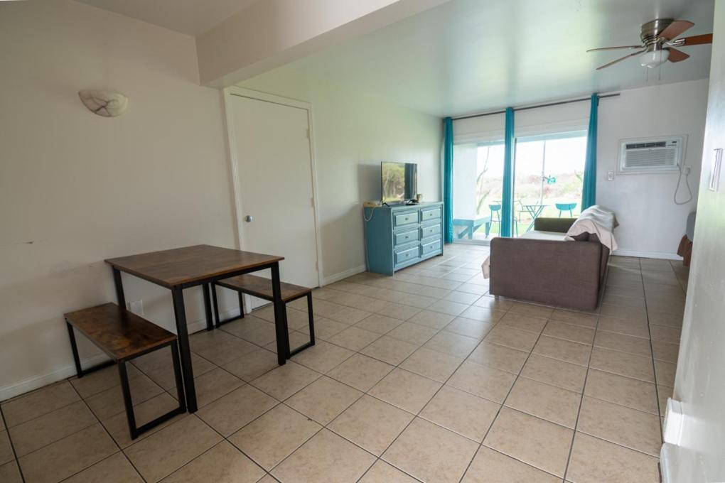 Ocean Villa Inn photo 28