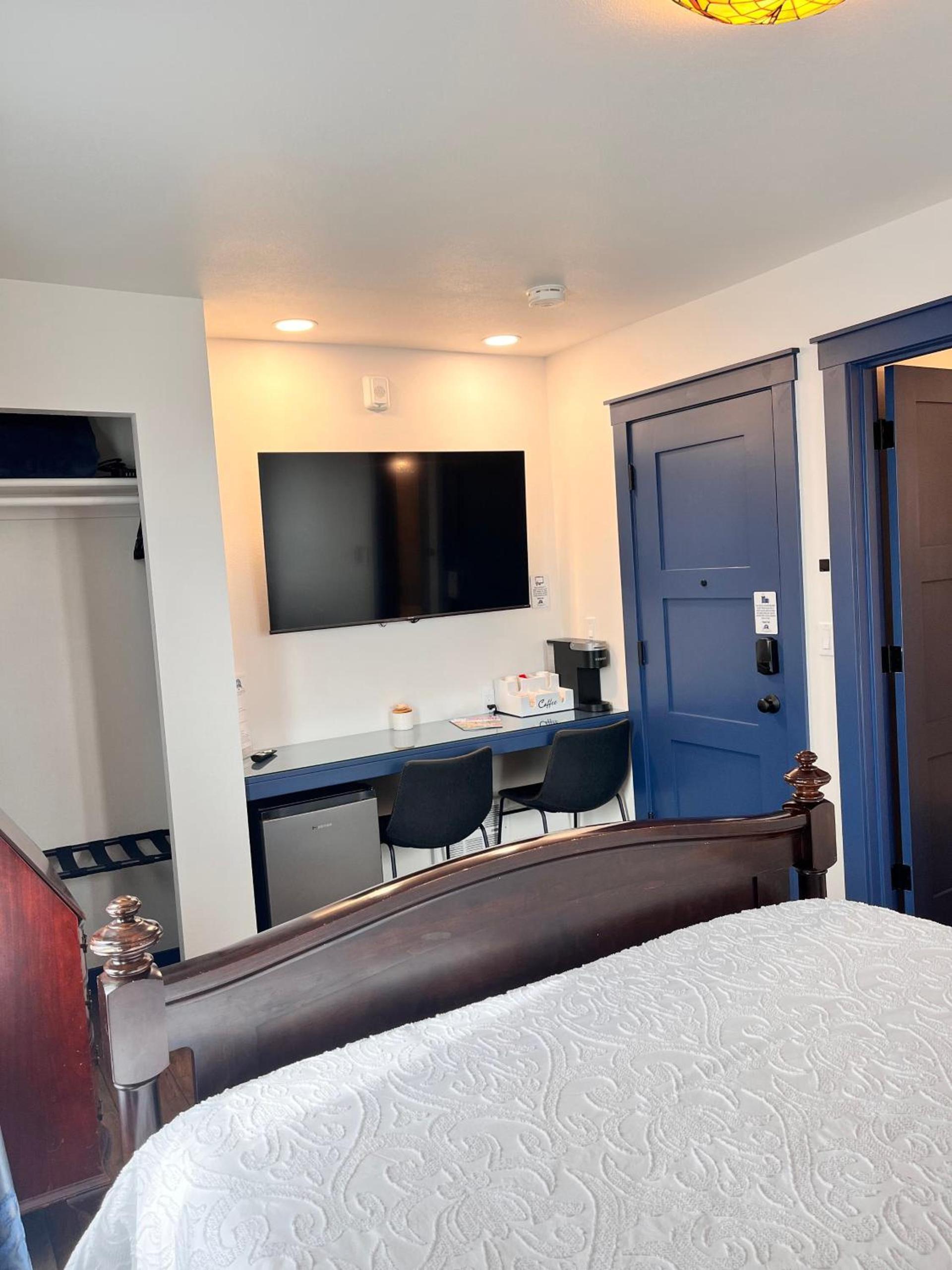 Werner Room 204, Hyland Hotel photo 15