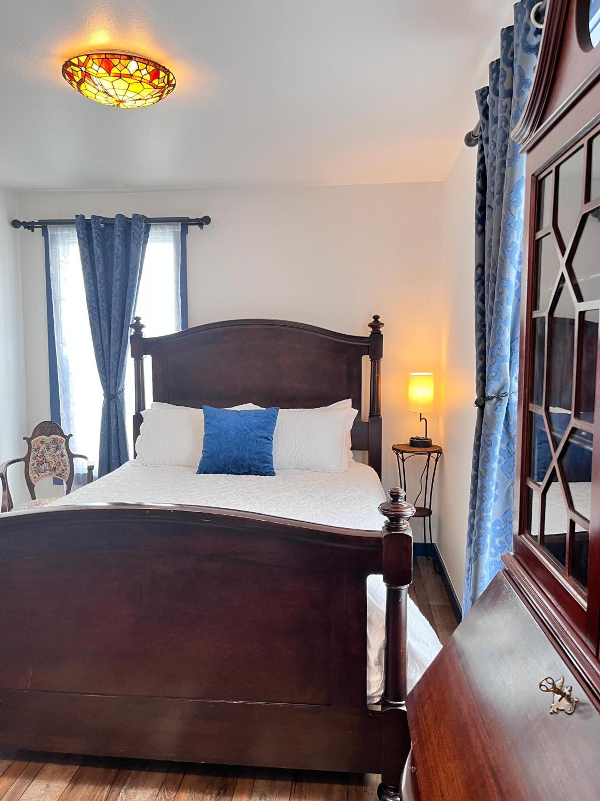Werner Room 204, Hyland Hotel photo 6