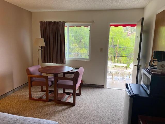 Eagle Motel photo 4