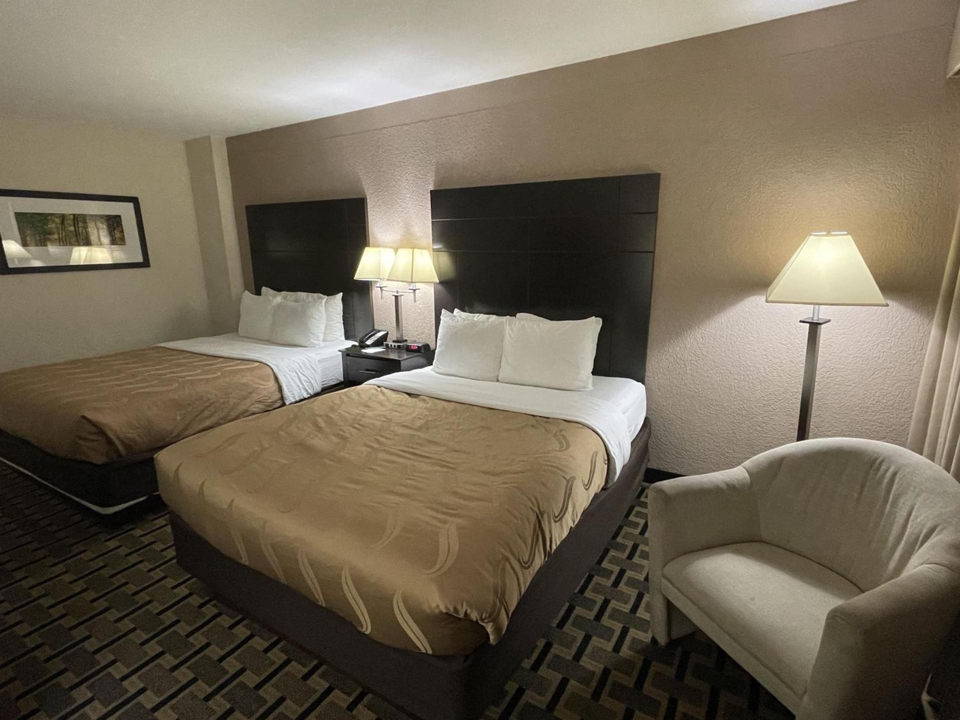 Quality Inn & Suites Cincinnati Downtown Area photo 31