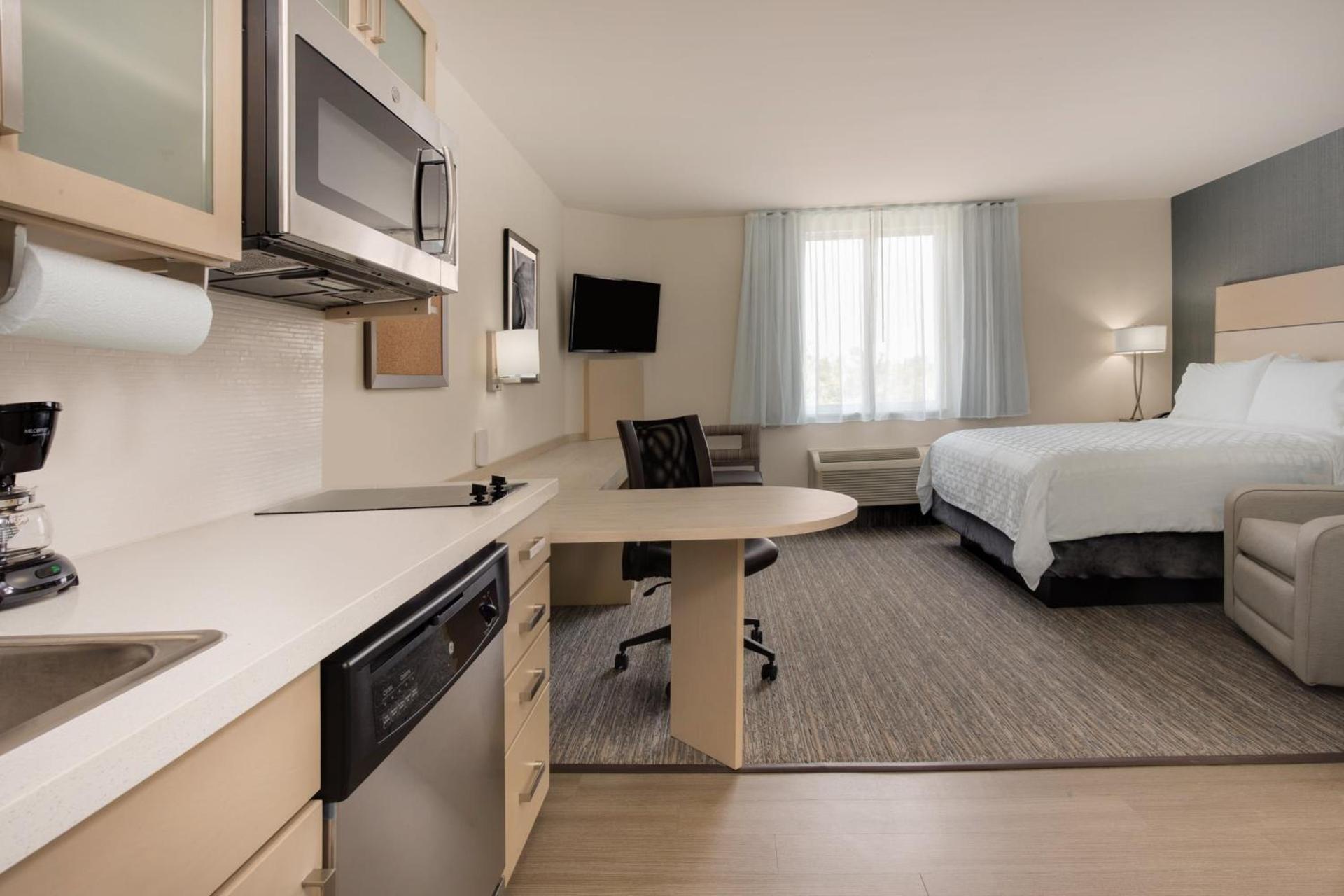 Candlewood Suites Miami Intl Airport - 36th St by IHG photo 69