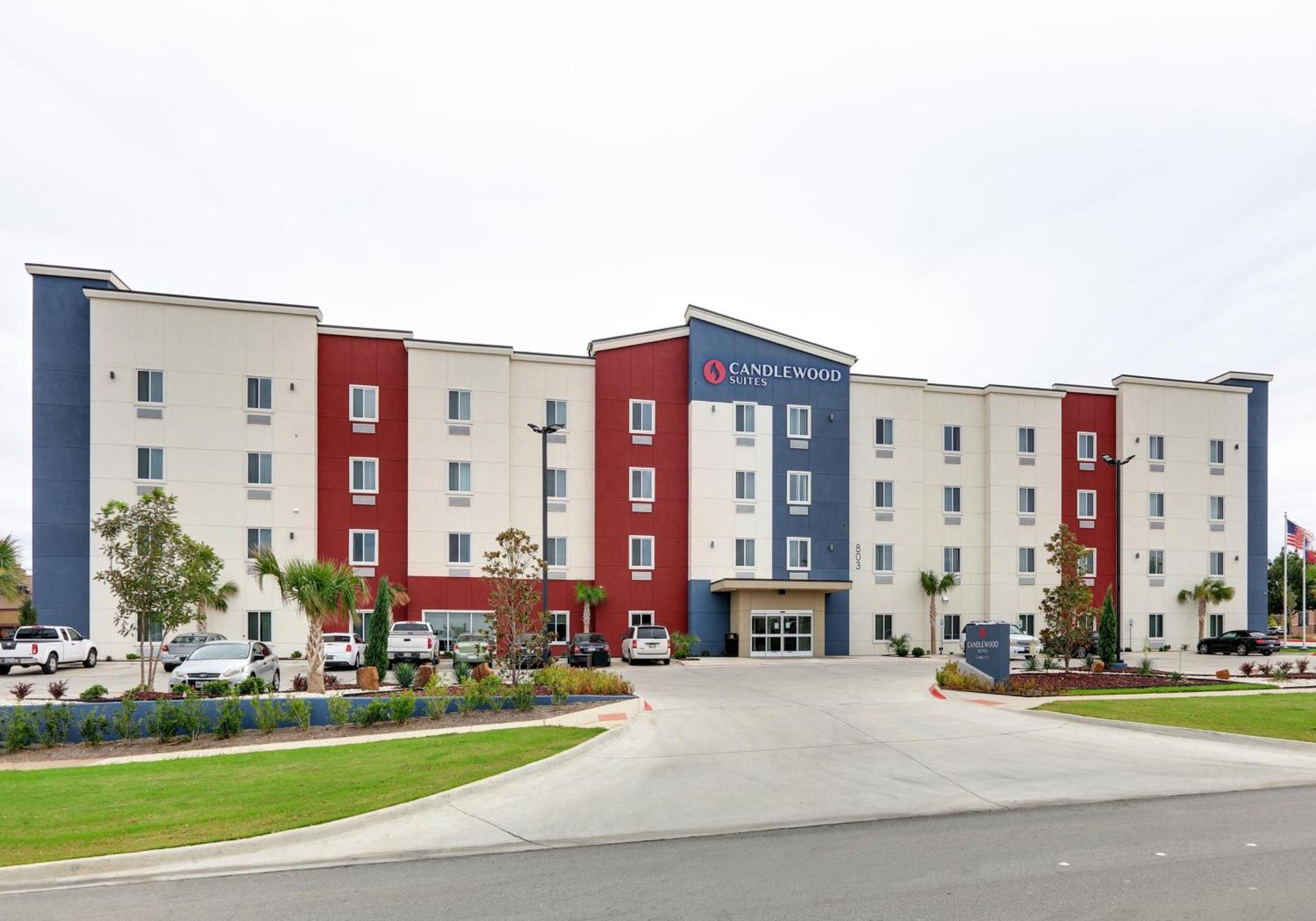 Candlewood Suites DFW West - Hurst by IHG photo 44