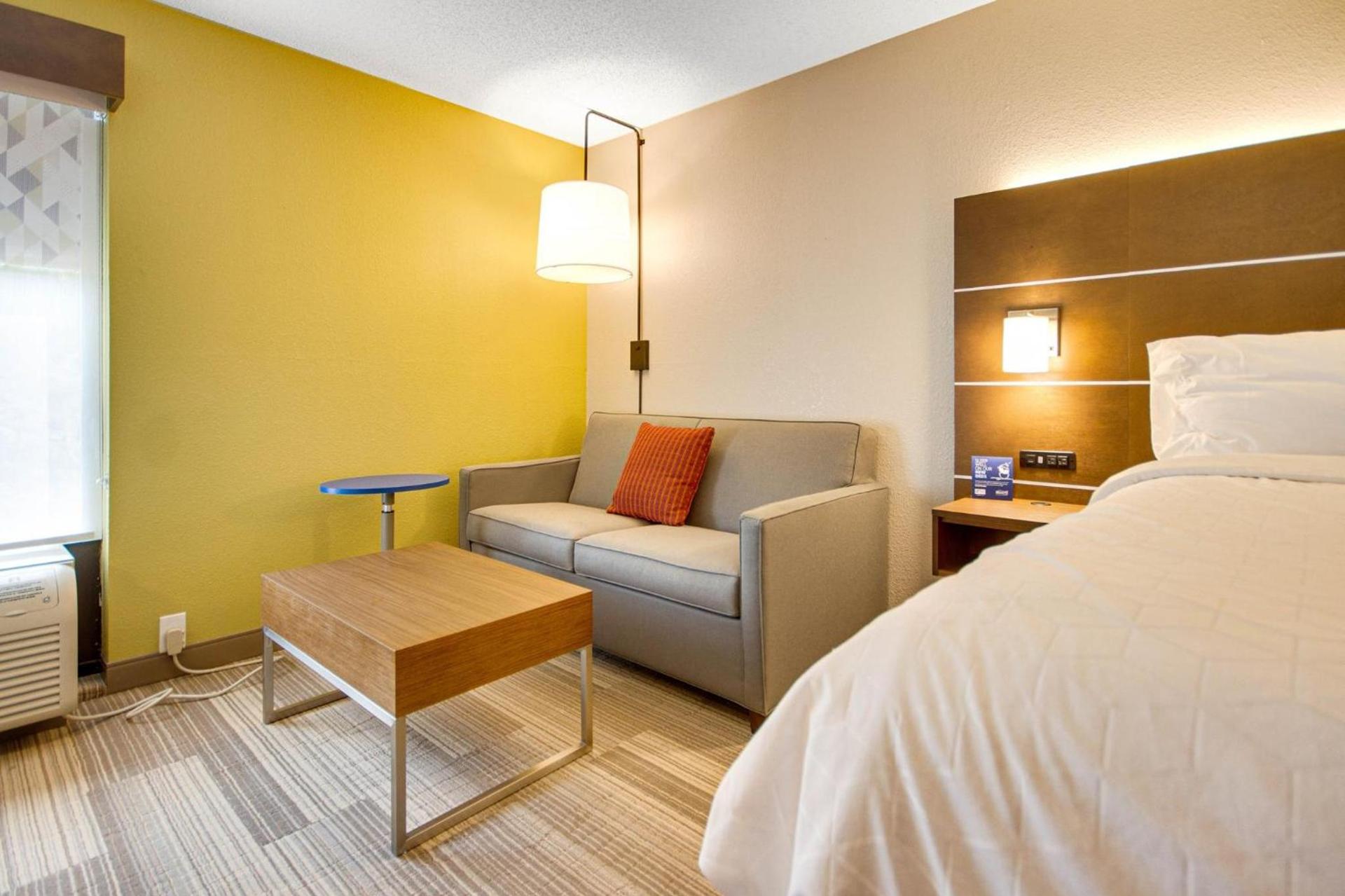 Holiday Inn Express Dublin by IHG photo 32