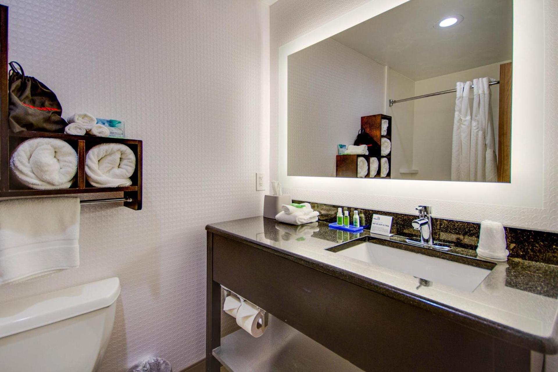 Holiday Inn Express Dublin by IHG photo 31