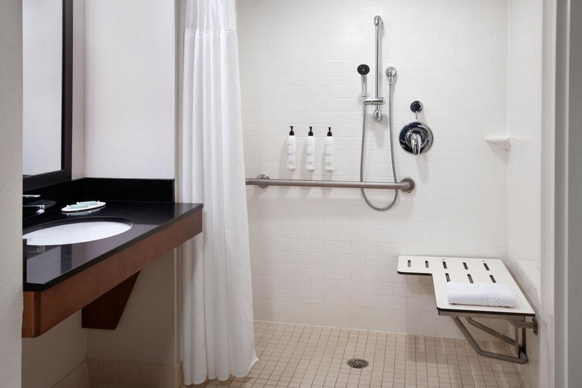 Fairfield by Marriott Inn & Suites Wallingford New Haven photo 20