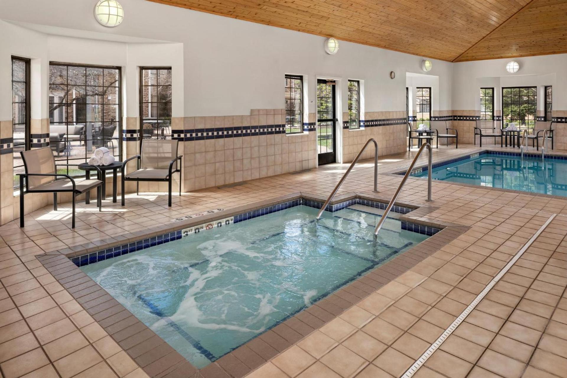 Staybridge Suites Minneapolis-Maple Grove by IHG photo 2