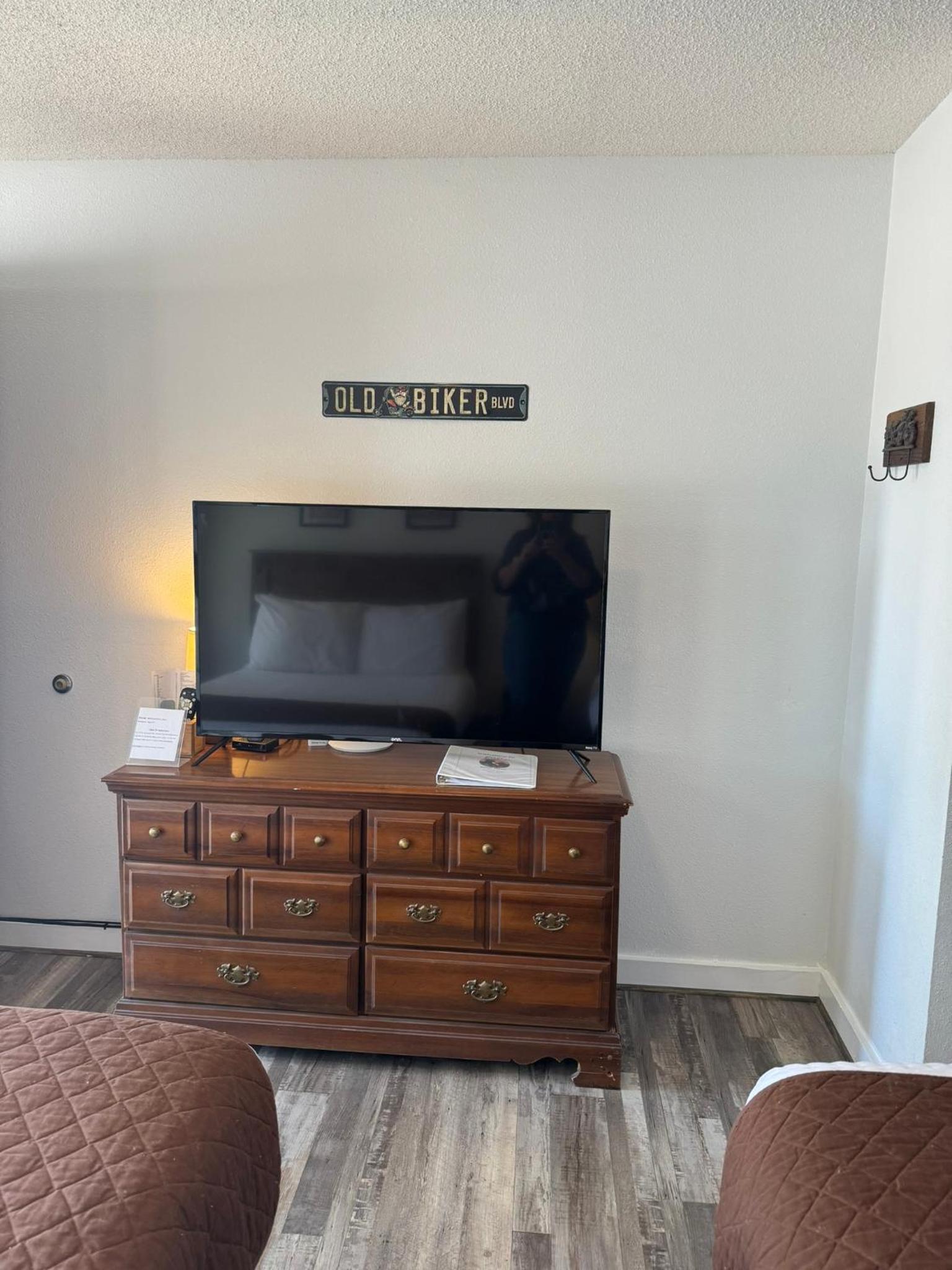 Mountain View Guest Motel photo 53