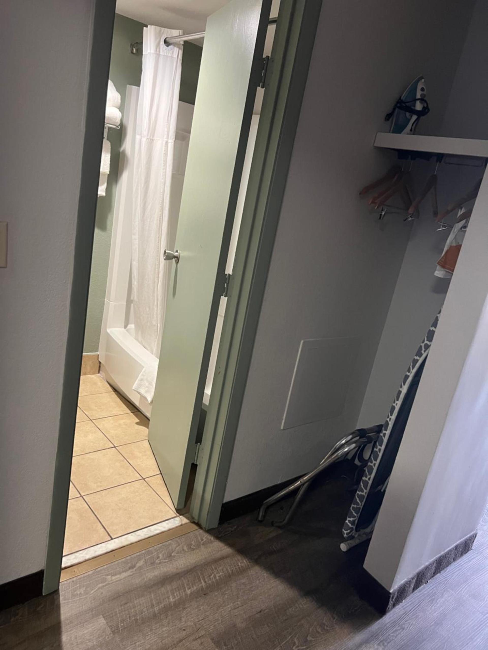 Quality Inn & Suites photo 16