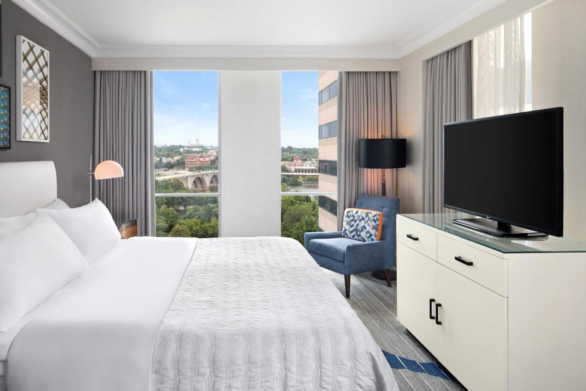 Le Meridien Arlington photo 2